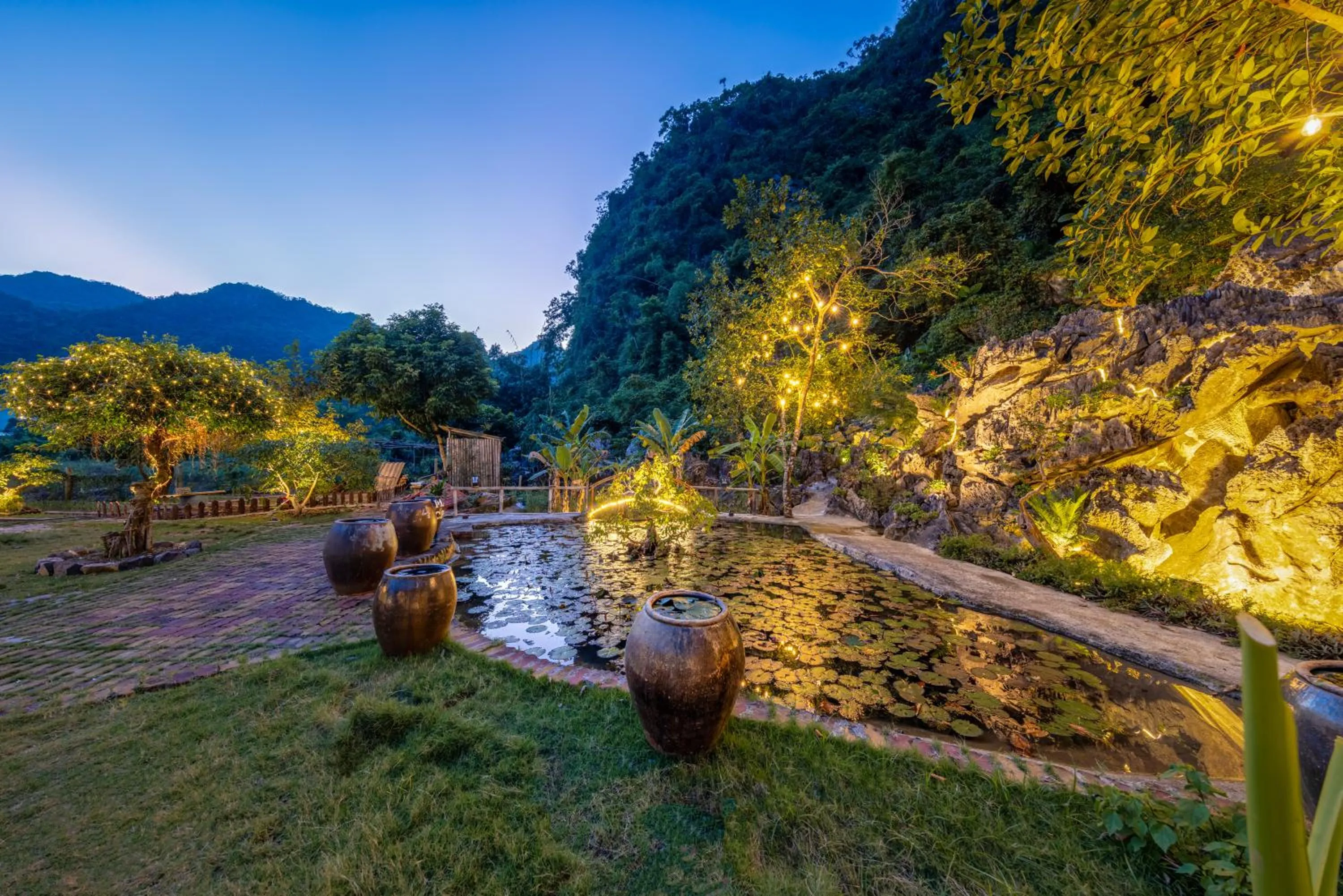 Neighbourhood in Cat Ba Serena Homestay And Swimming Pool