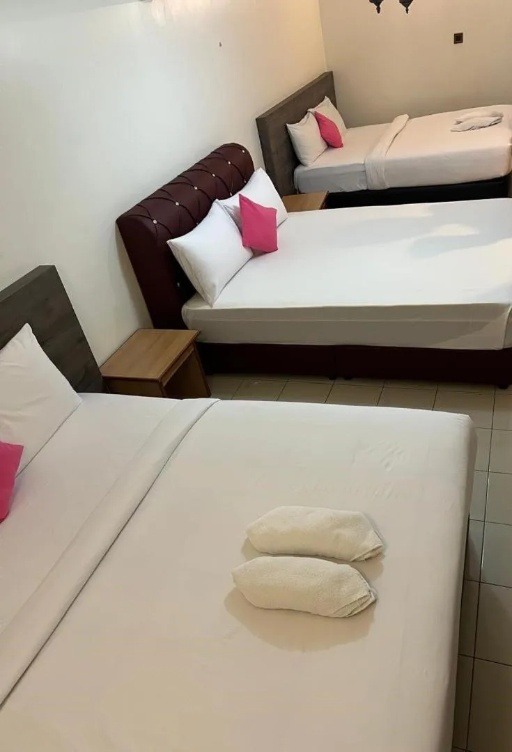 Bed in Hotel Sri Sutra PJ 222