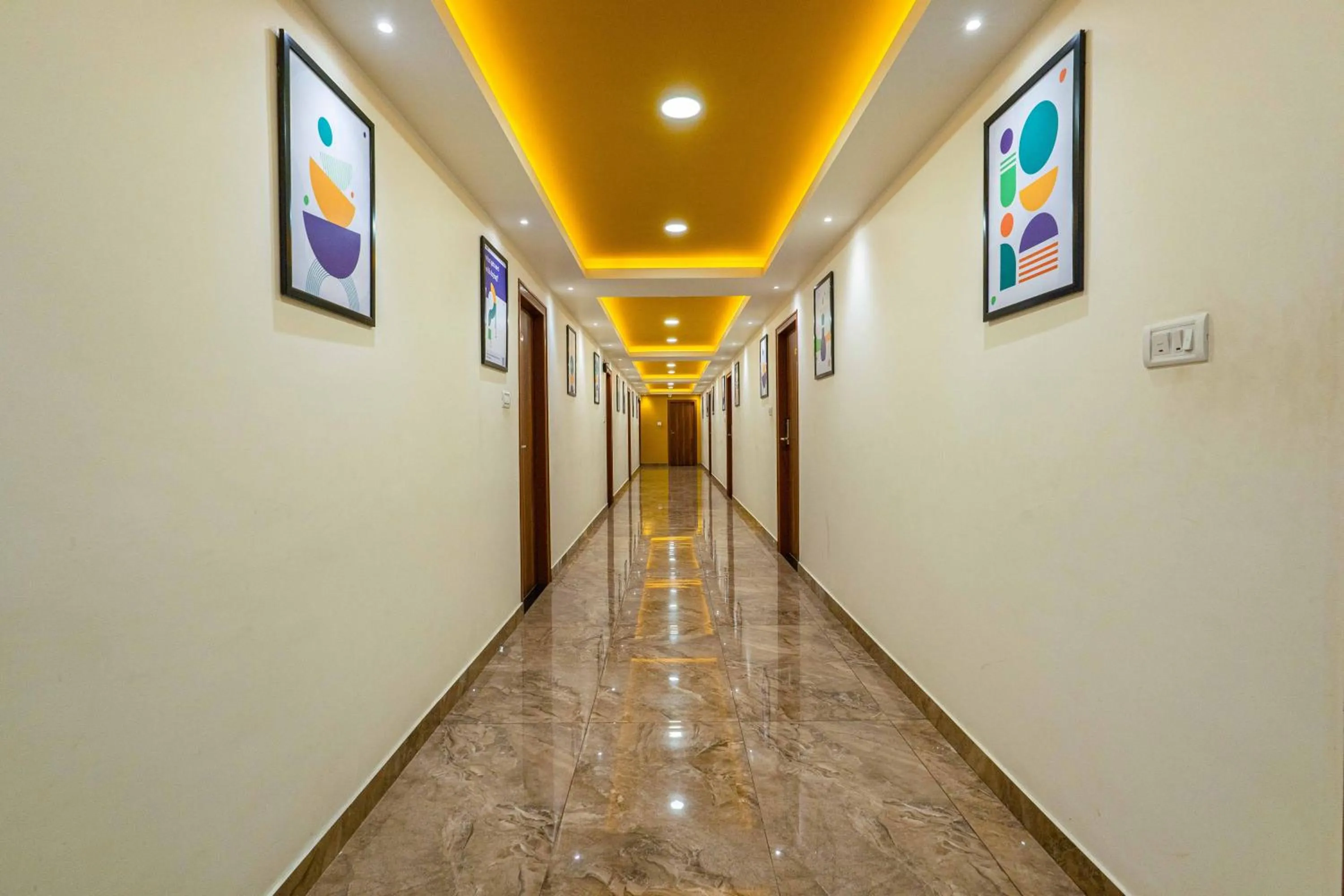 Lobby or reception in Treebo Kings Orchid