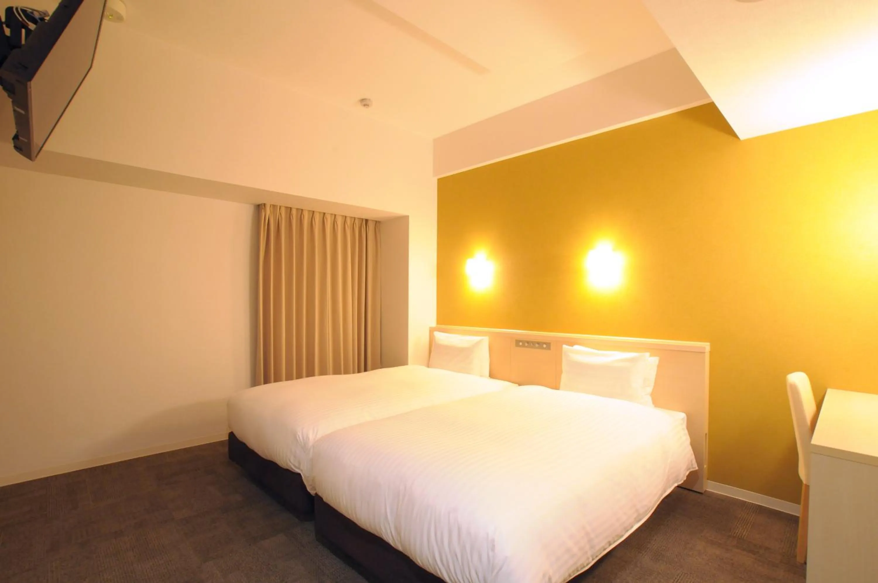 Bed in AB Hotel Tokai Otagawa