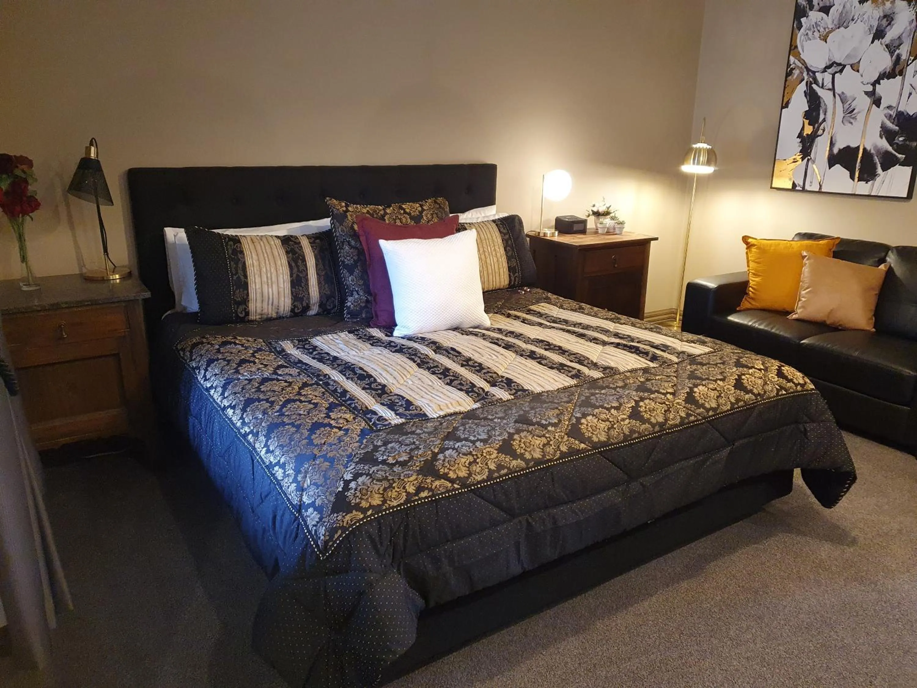 Bed in The Lancefield Lodge