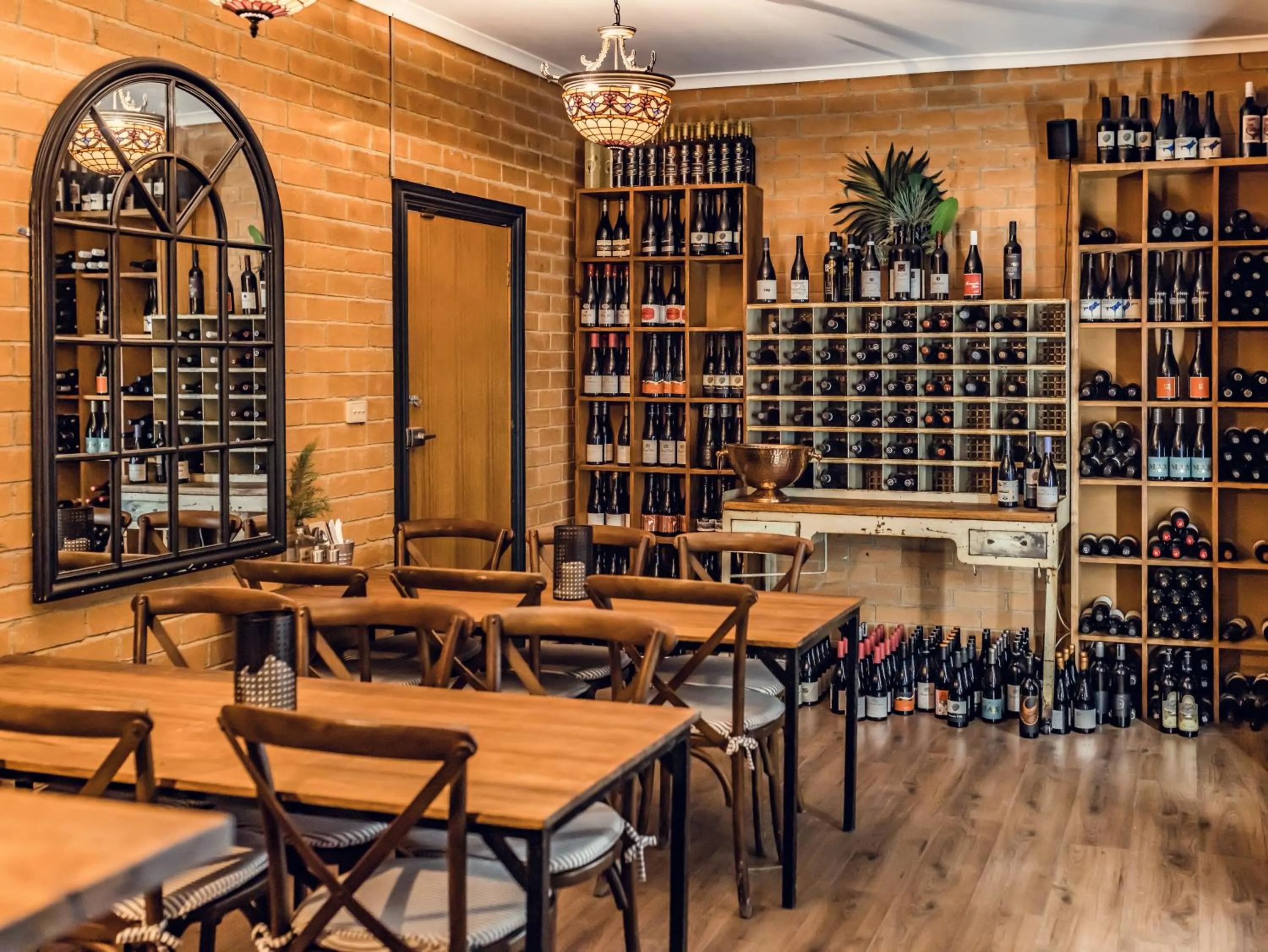 Restaurant/places to eat in The Lancefield Lodge