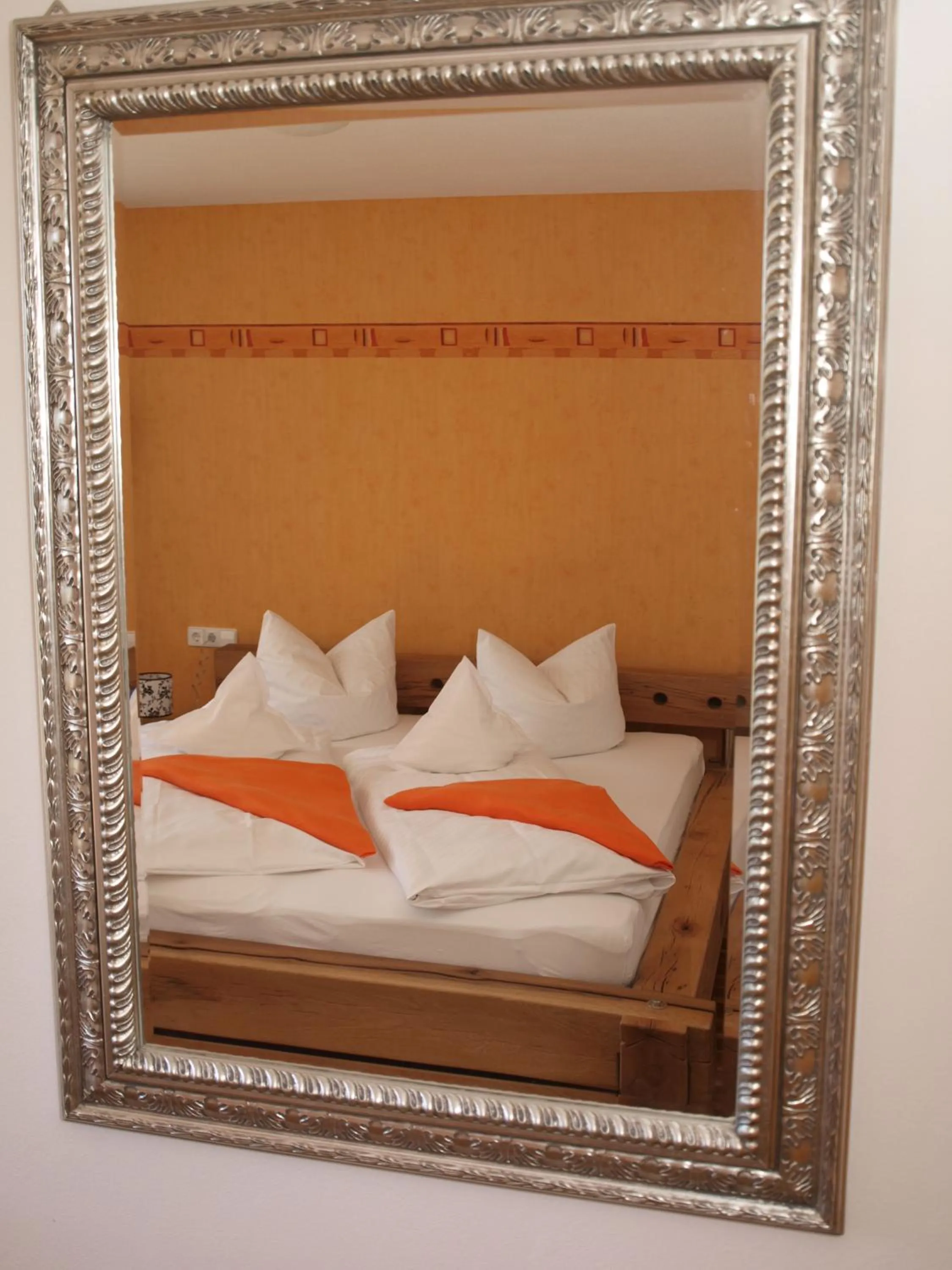 Photo of the whole room, Bed in Hotel Restaurant Peterle