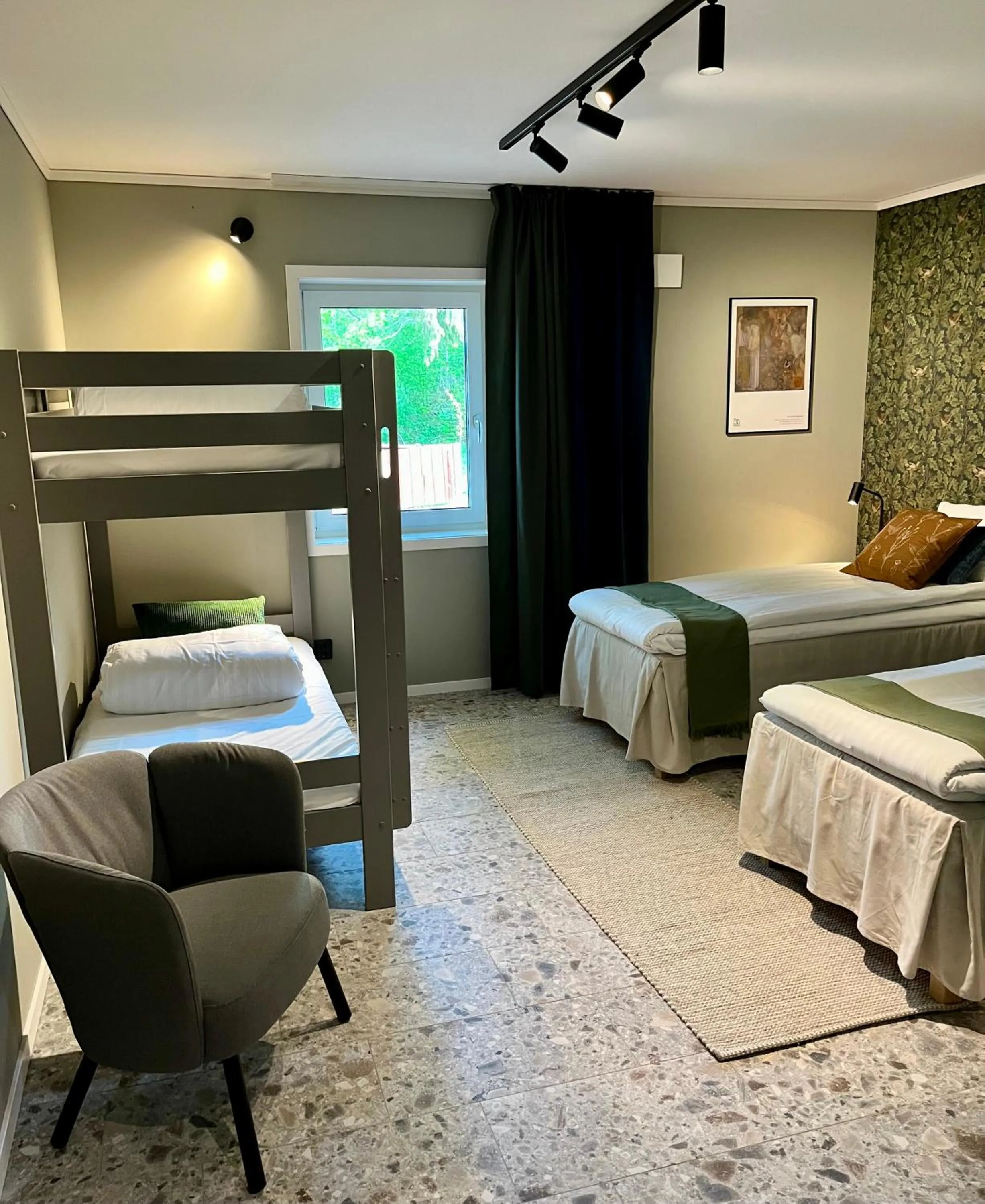 bunk bed, Bed in Vätterleden Hotell & Restaurang