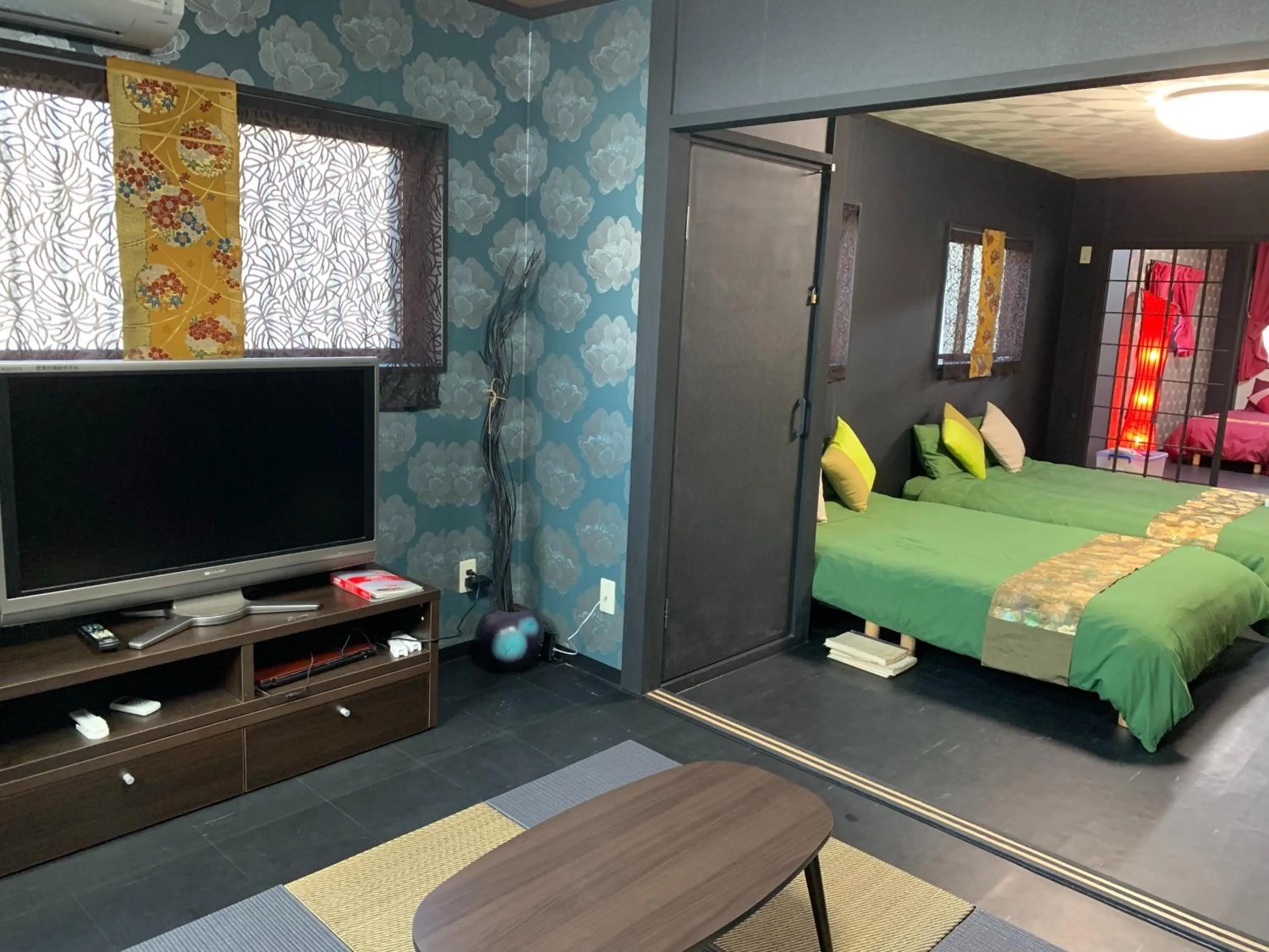 TV and multimedia, Bed in Maximum of 21 people can be rented in one building 3 minutes walk to Tomari Port 10 minutes drive to the airport No parking lot 30 seconds walk from paid parking lot warayunso port city May