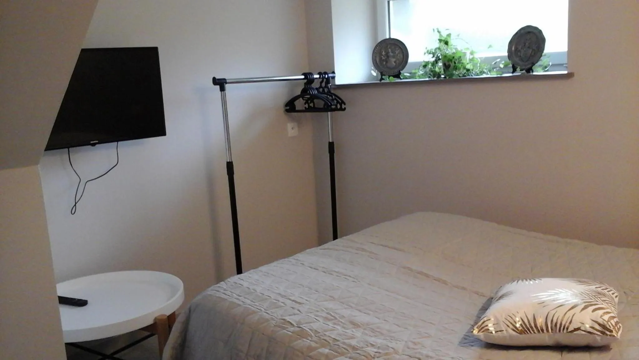 TV and multimedia, Bed in Gîtes de L'Aumondière