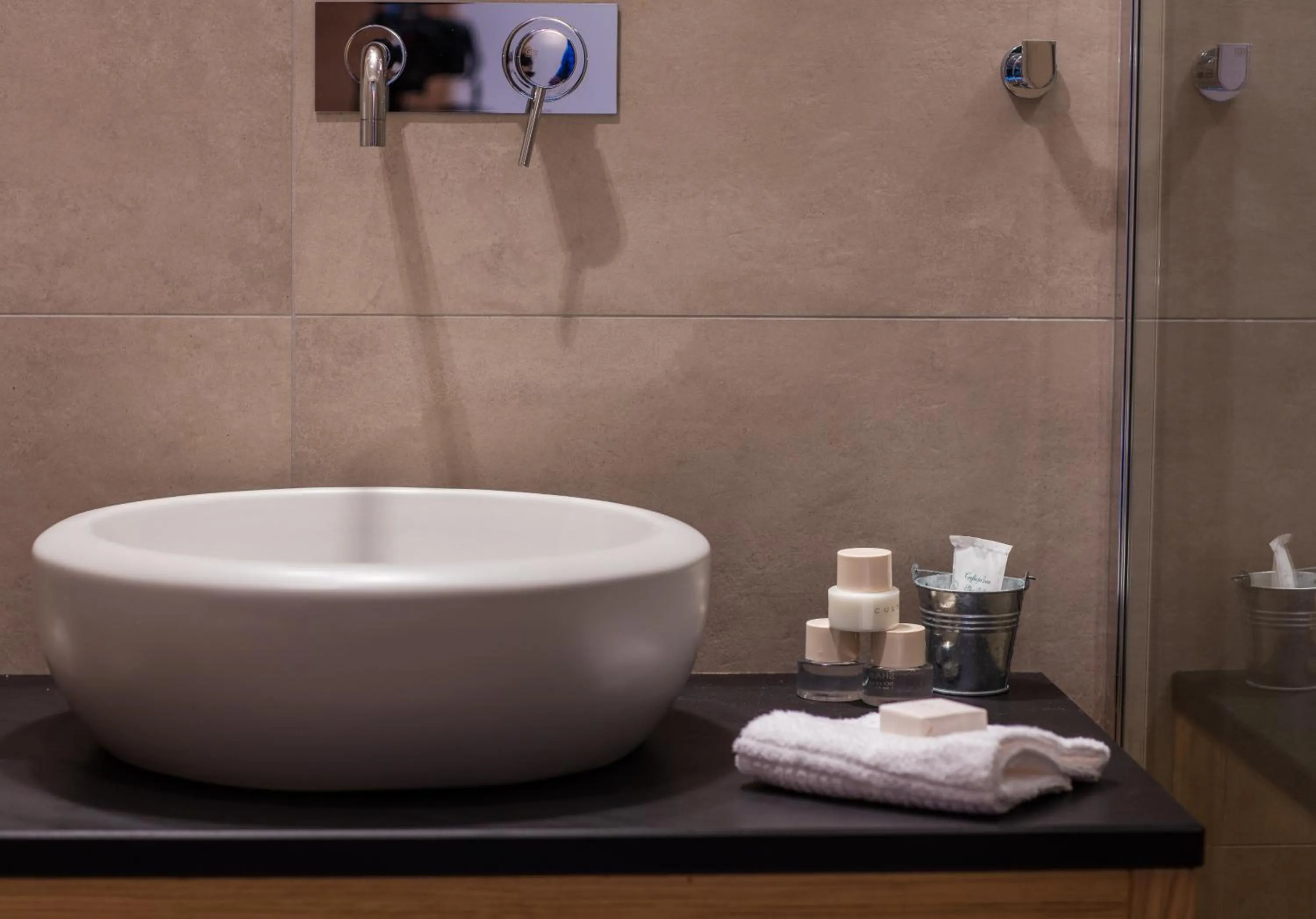 Bathroom in Albergo Caffe Centrale