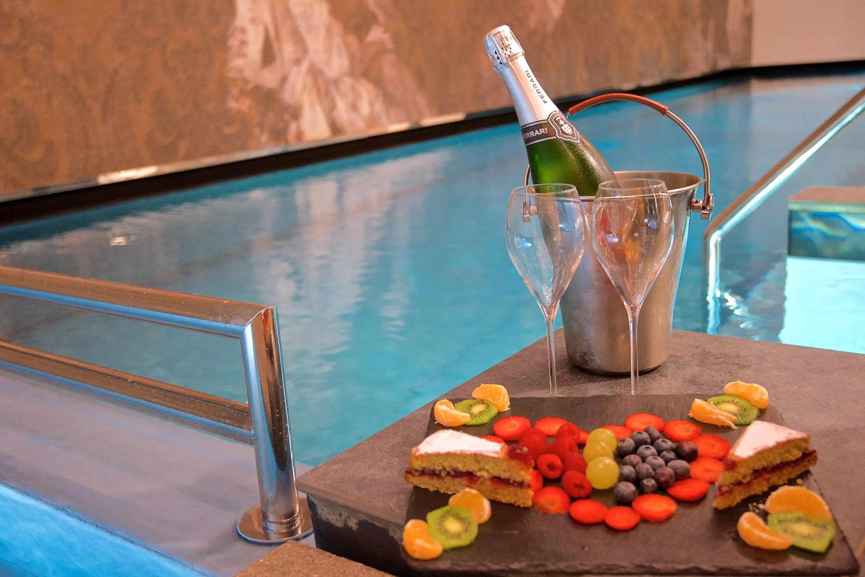 Pool view in Albergo Caffe Centrale