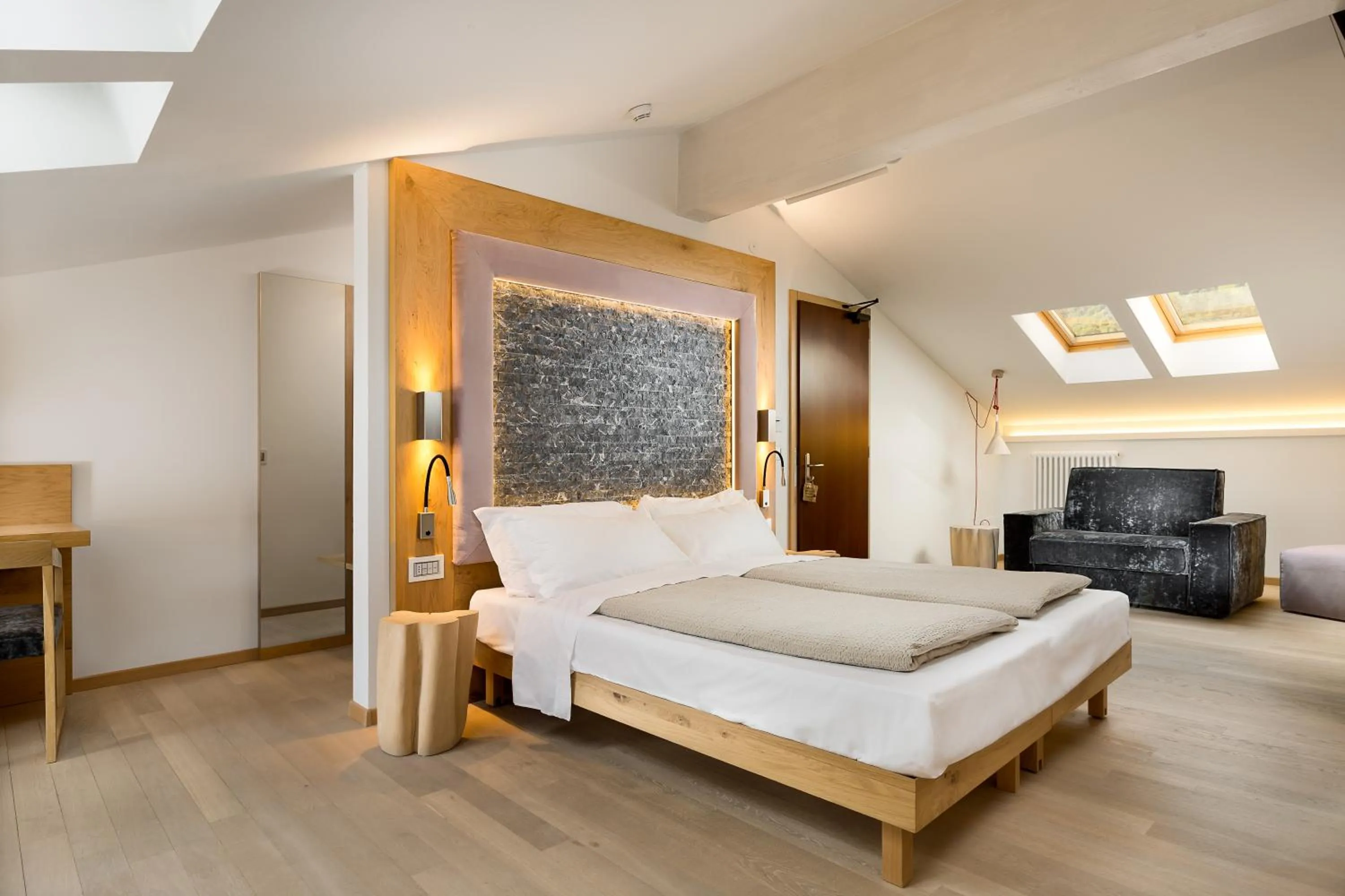 Bedroom, Bed in Albergo Caffe Centrale