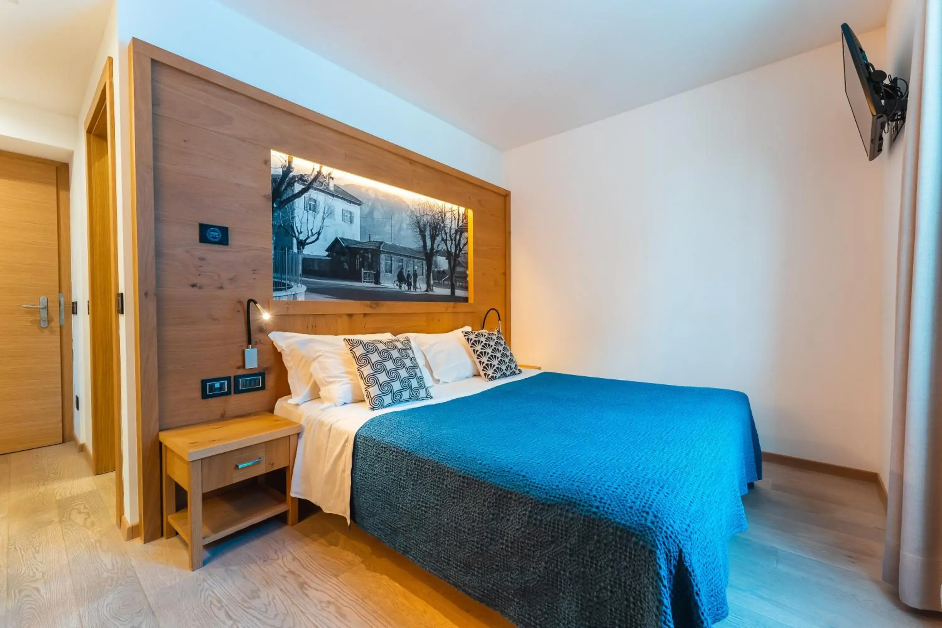 Deluxe Double Room with Terrace in Albergo Caffe Centrale Deluxe Double Room with Terrace in Albergo Caffe Centrale