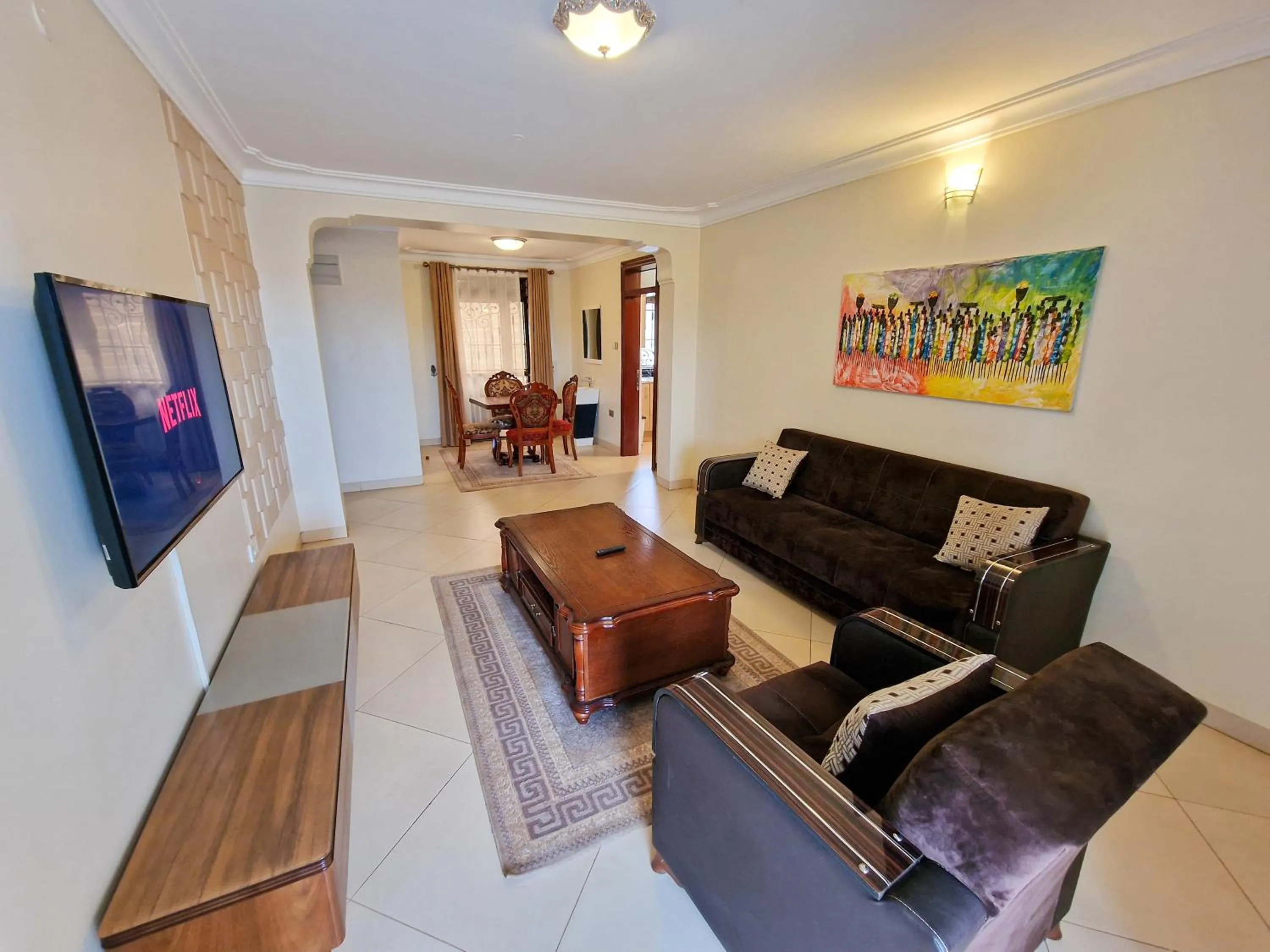 TV and multimedia in Eric Wilkins Apartments