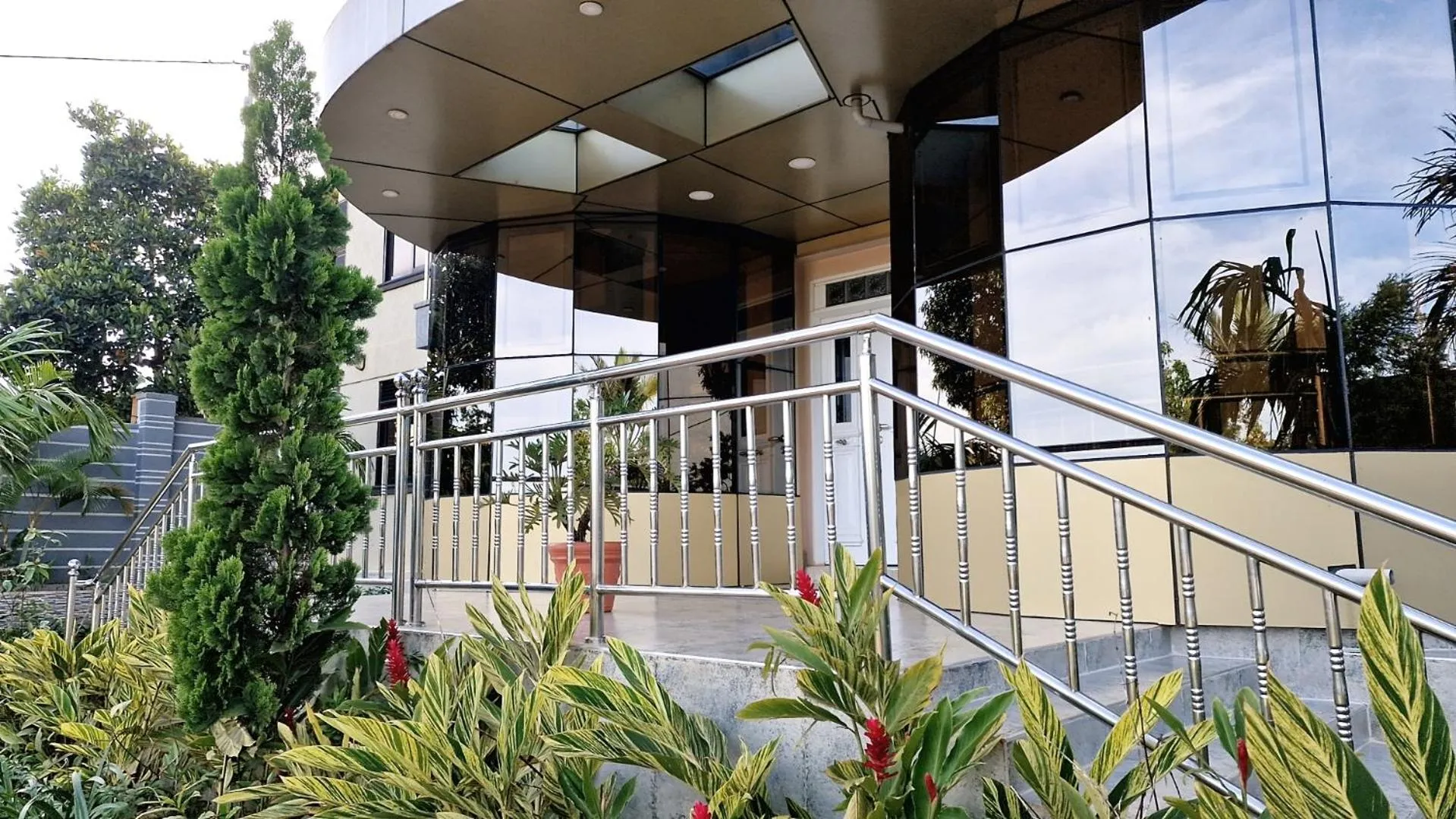 Facade/entrance in Eric Wilkins Apartments
