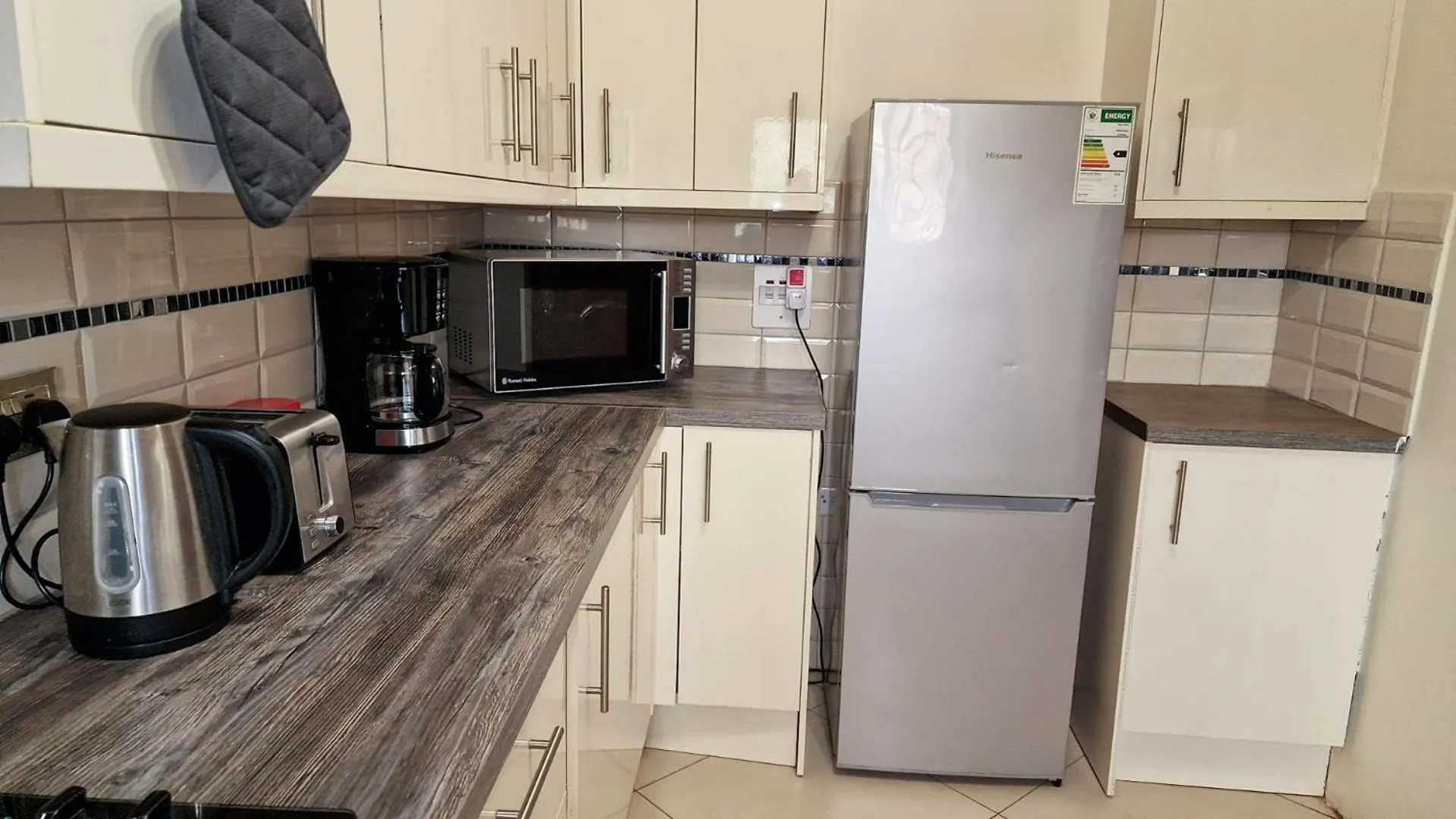 Coffee/tea facilities in Eric Wilkins Apartments