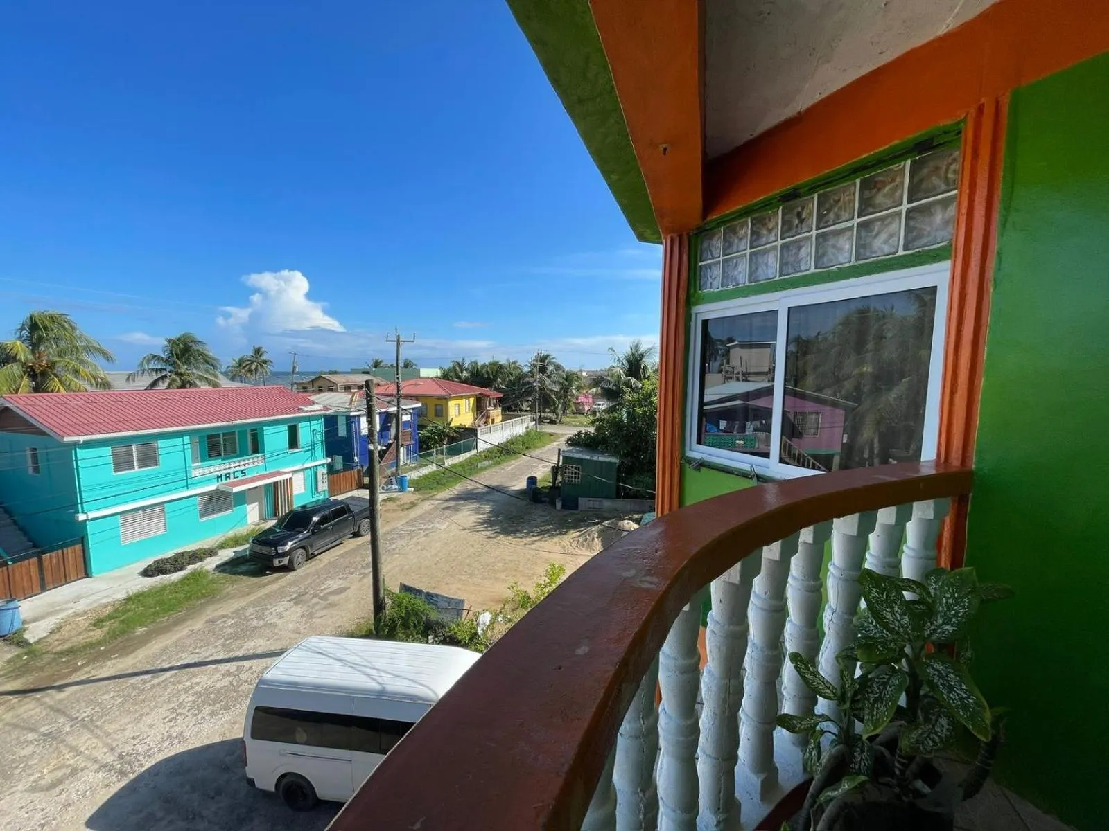 Chaleanor Hotel