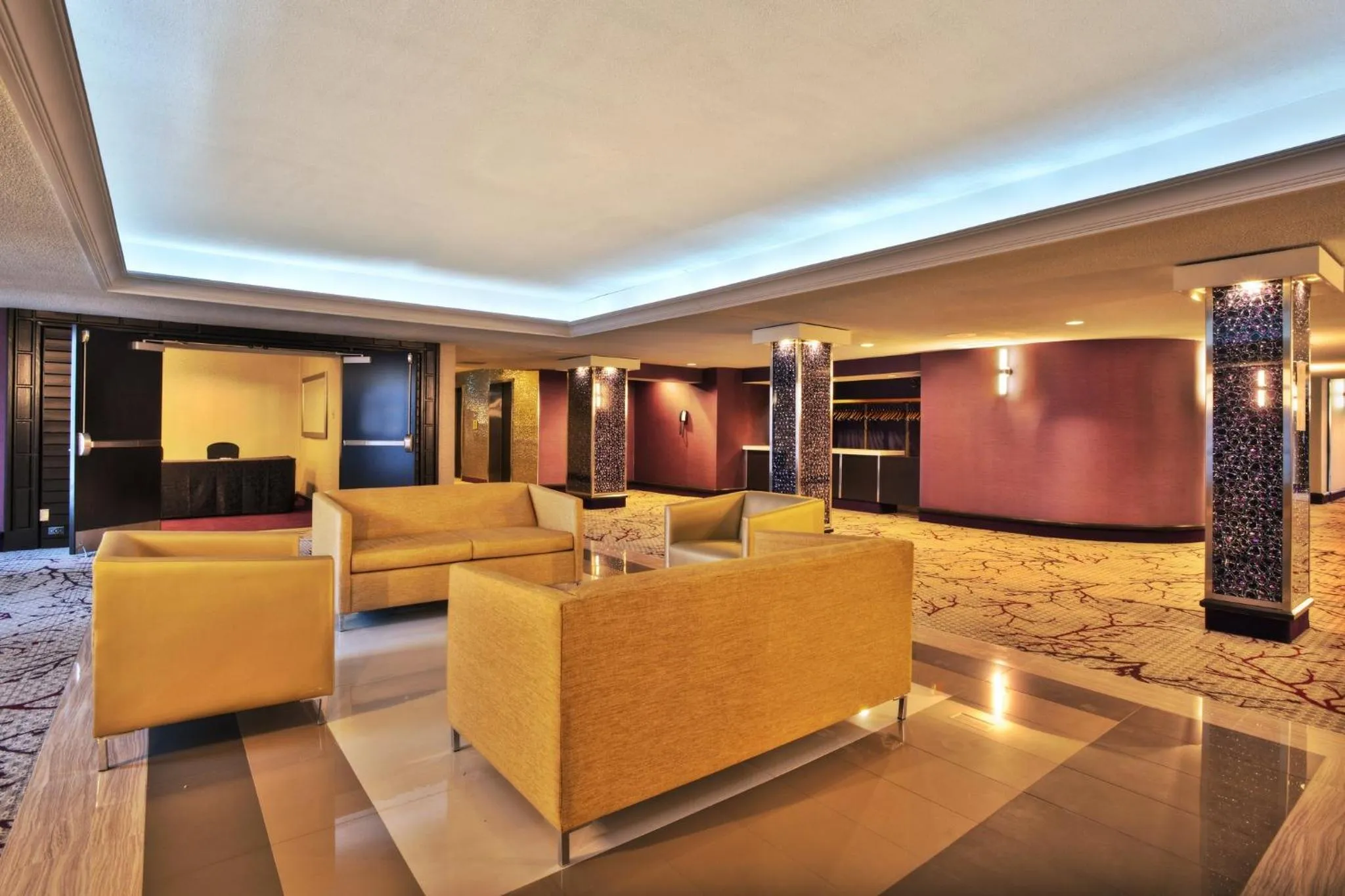 Meeting/conference room in Crowne Plaza Kitchener-Waterloo by IHG