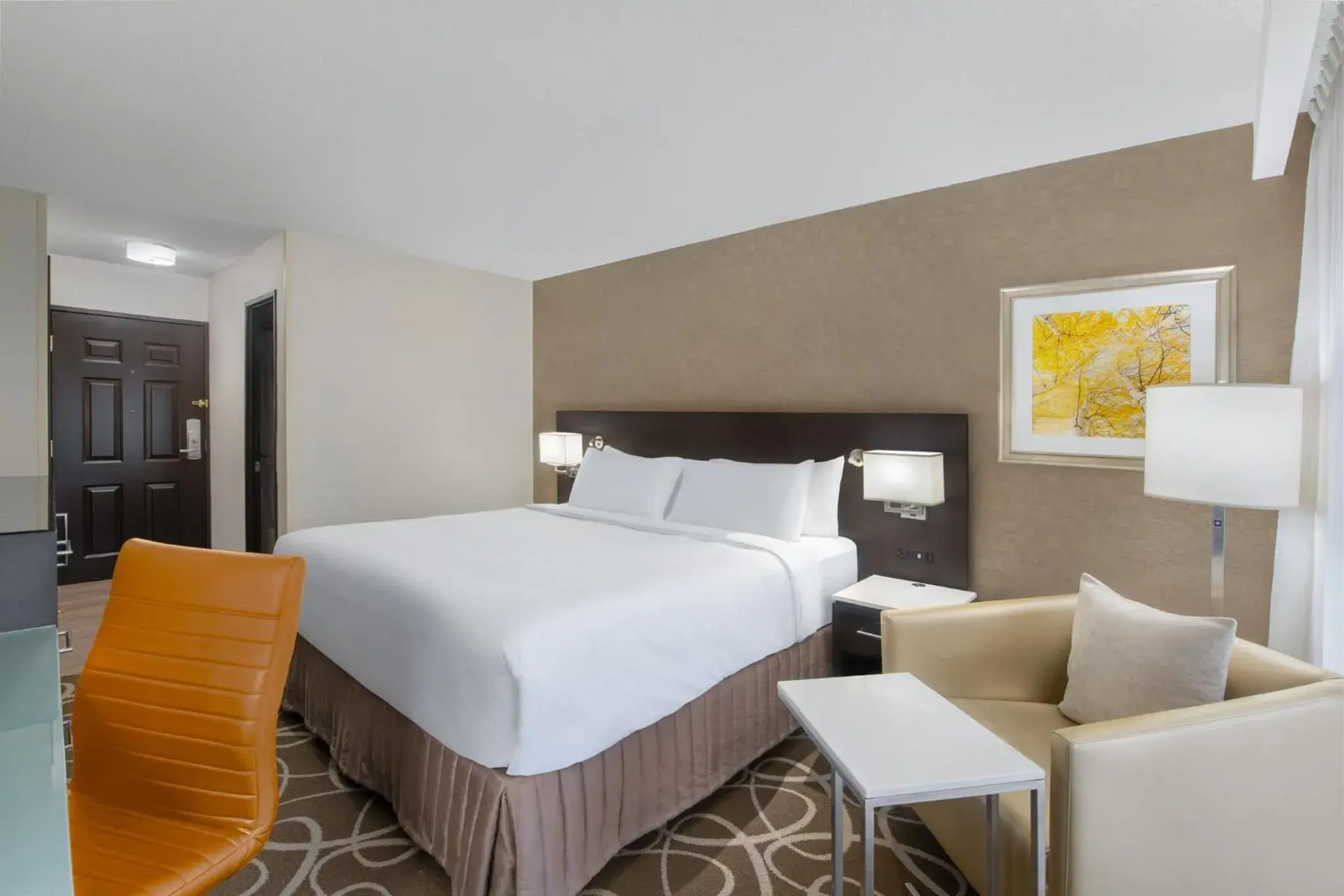 Standard Room in Crowne Plaza Kitchener-Waterloo by IHG Standard Room in Crowne Plaza Kitchener-Waterloo by IHG