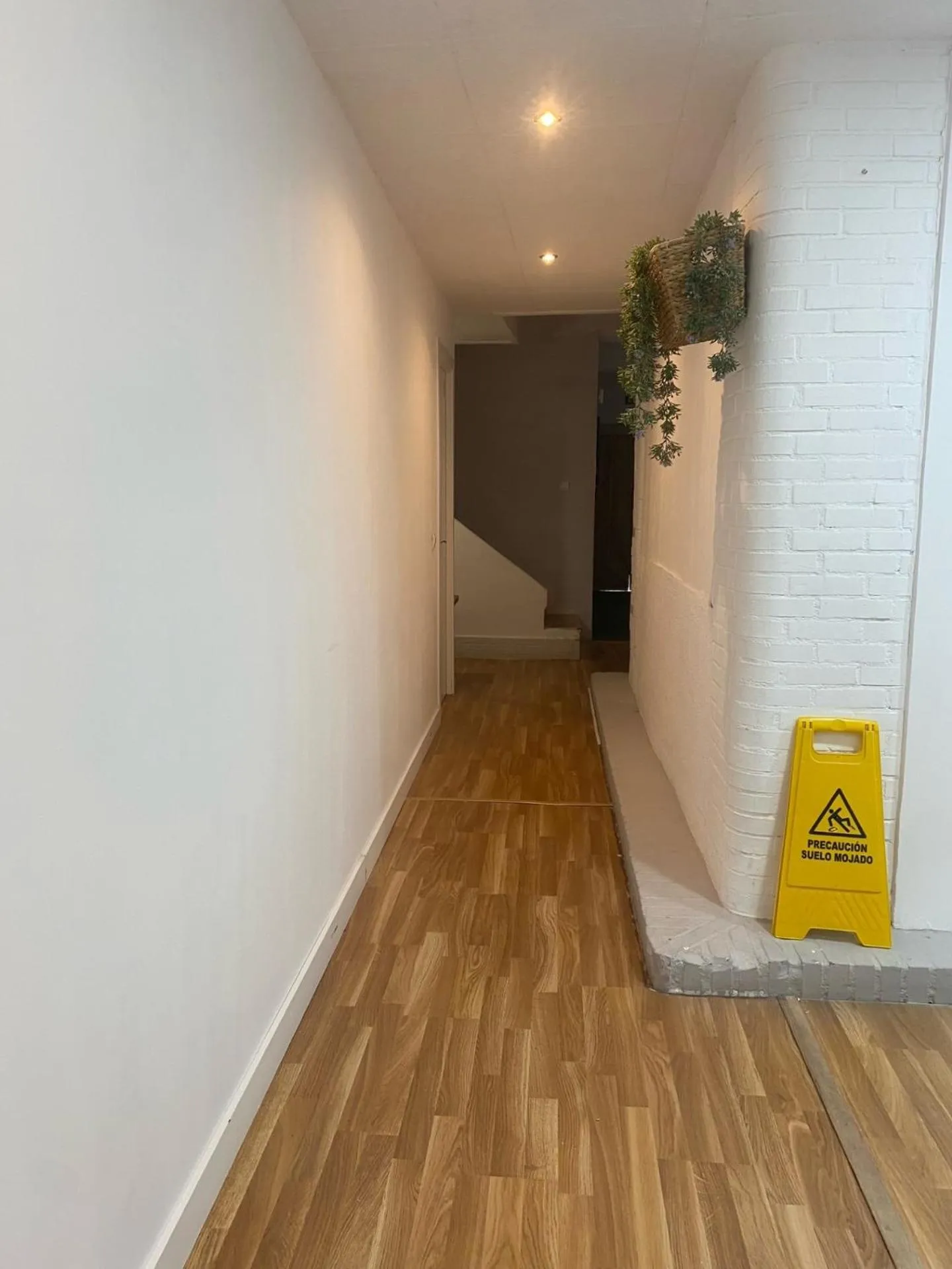 Property building in Hostal The Monkey Room