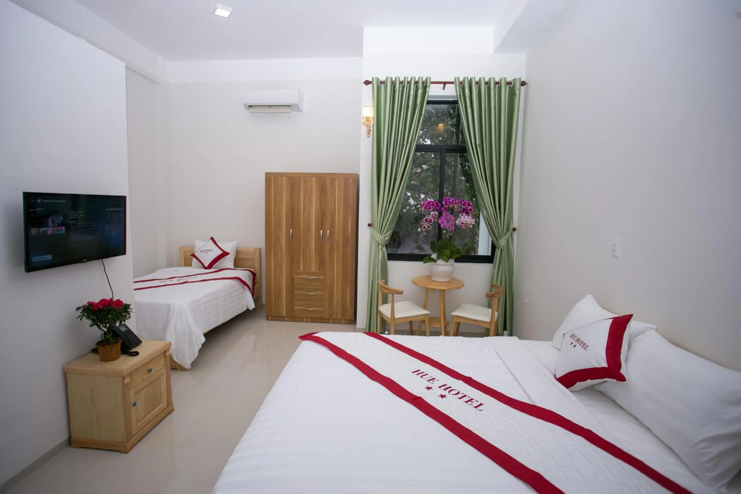 Communal lounge/ TV room in Hue Classic Hotel