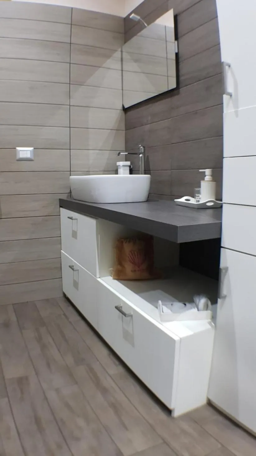 Bathroom in B&B Ammore