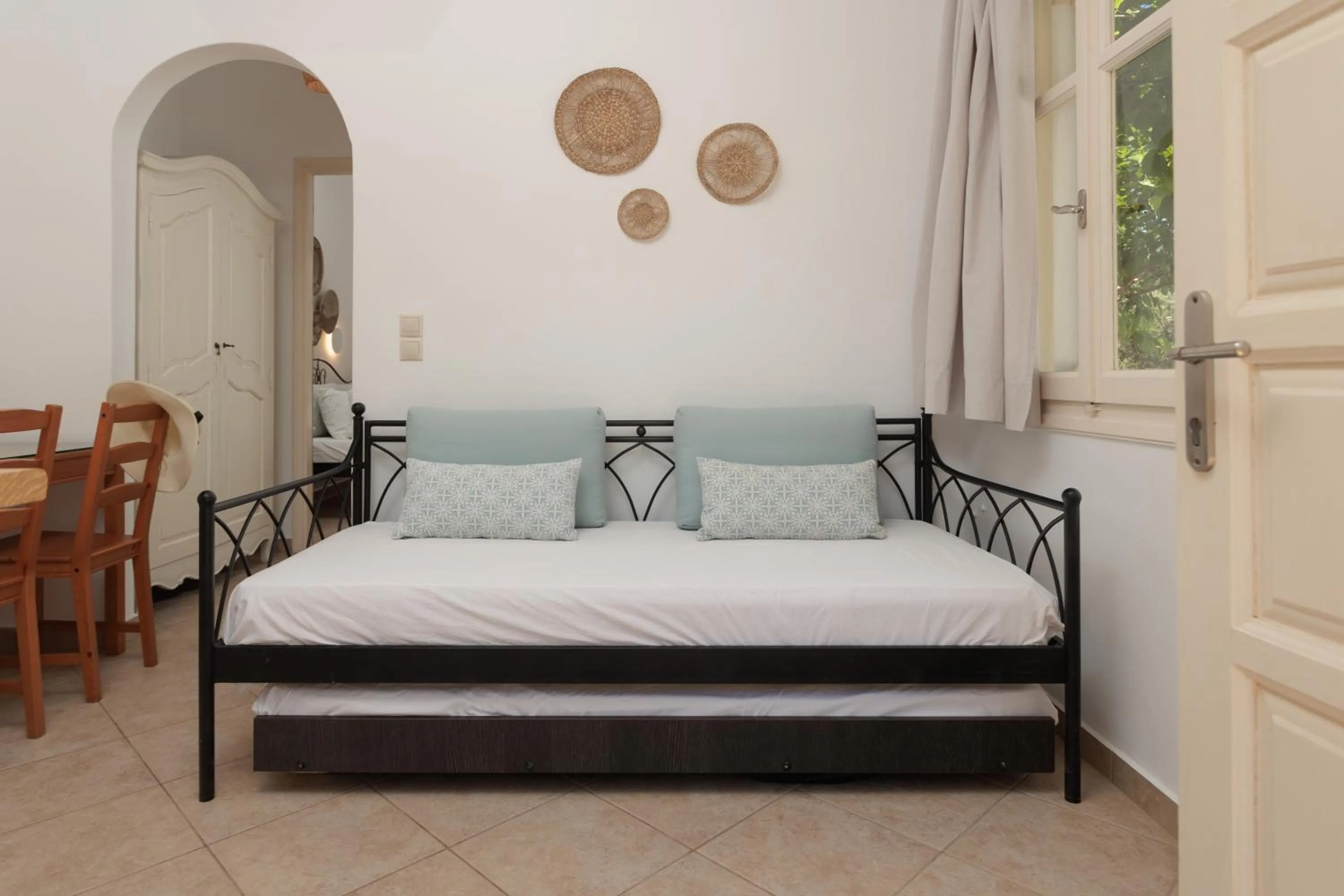 Seating area, Bed in Maria's Rooms & Studios