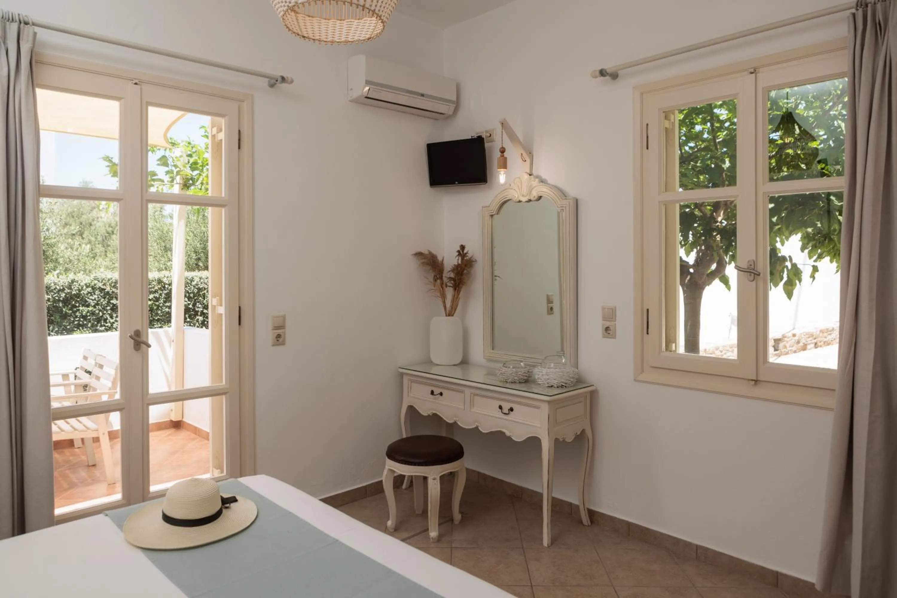 Bedroom in Maria's Rooms & Studios