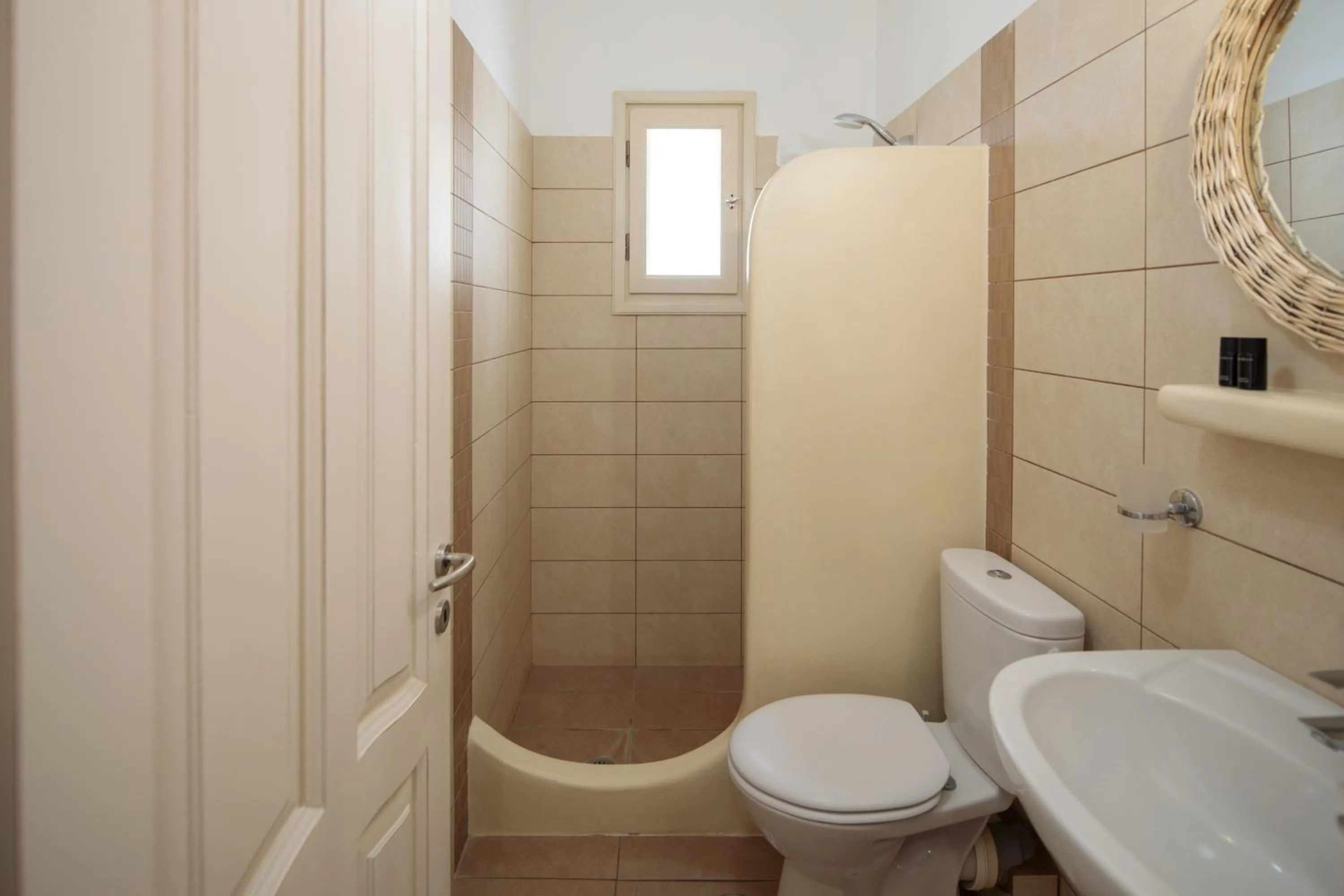 Bathroom in Maria's Rooms & Studios