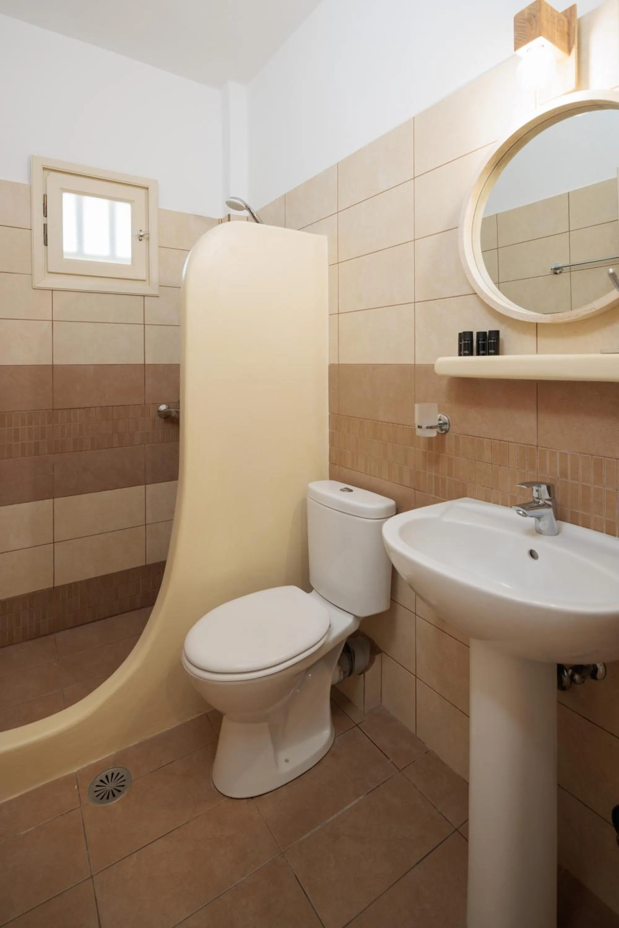 Bathroom in Maria's Rooms & Studios