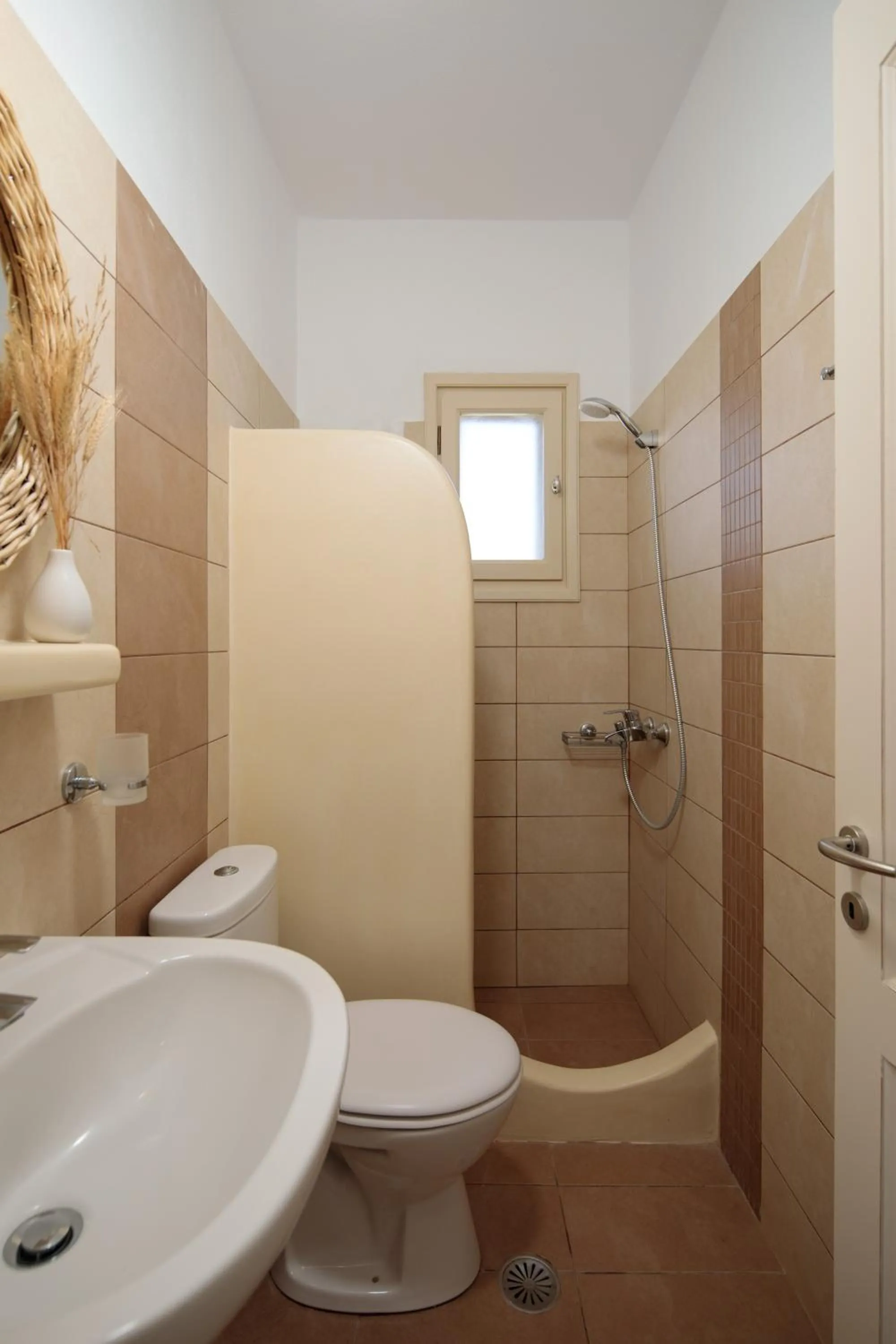 Toilet in Maria's Rooms & Studios