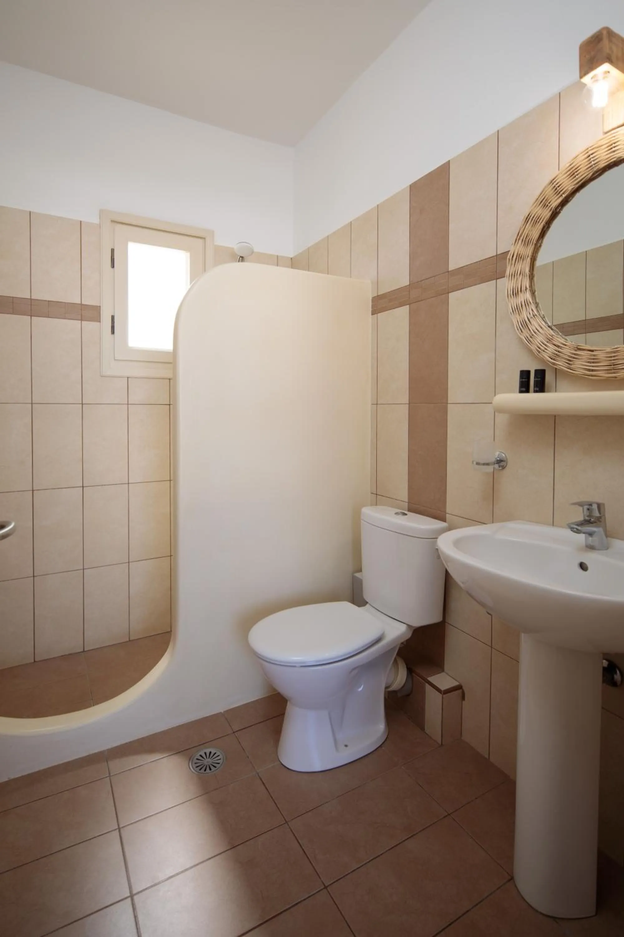 Bathroom in Maria's Rooms & Studios