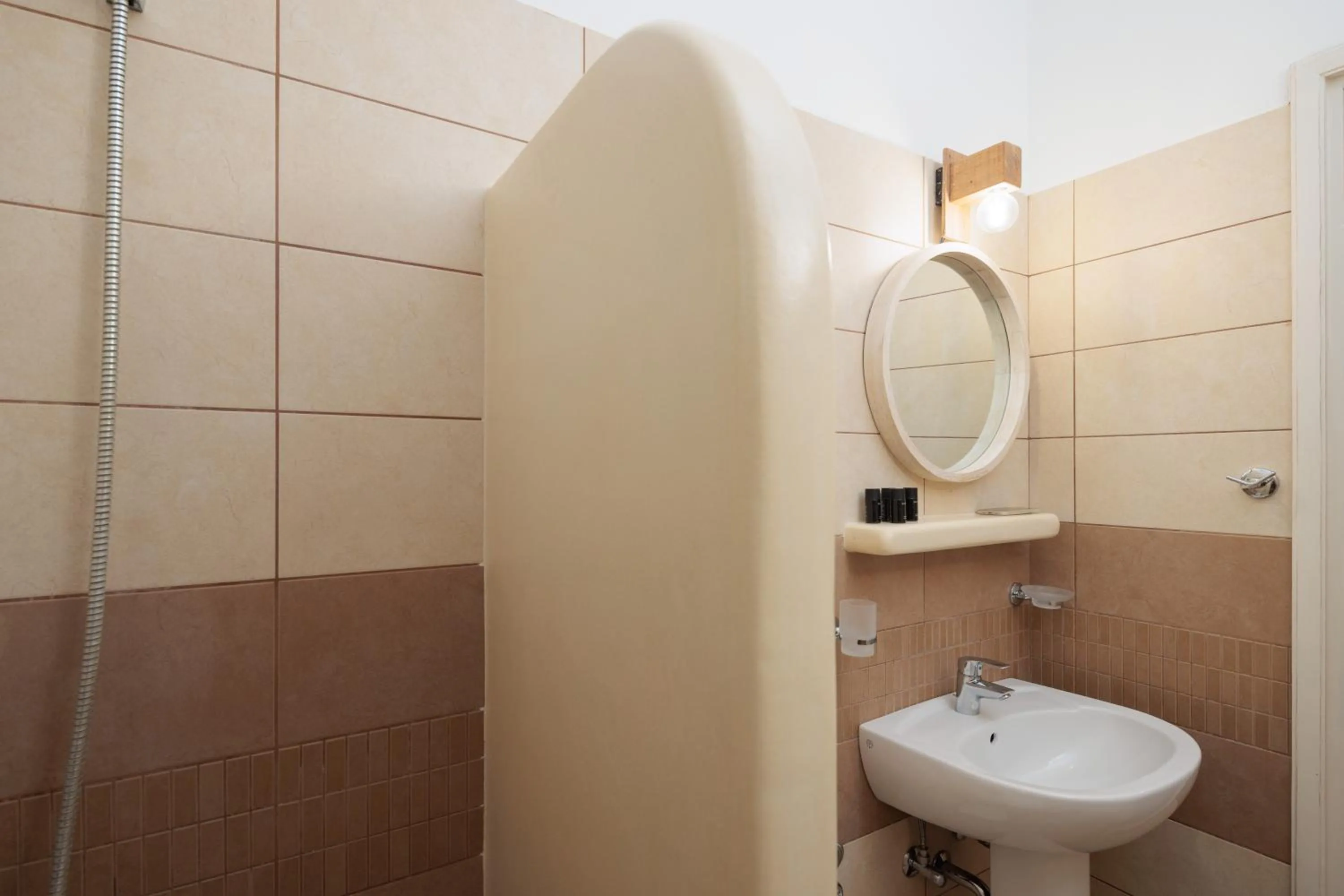 Bathroom in Maria's Rooms & Studios