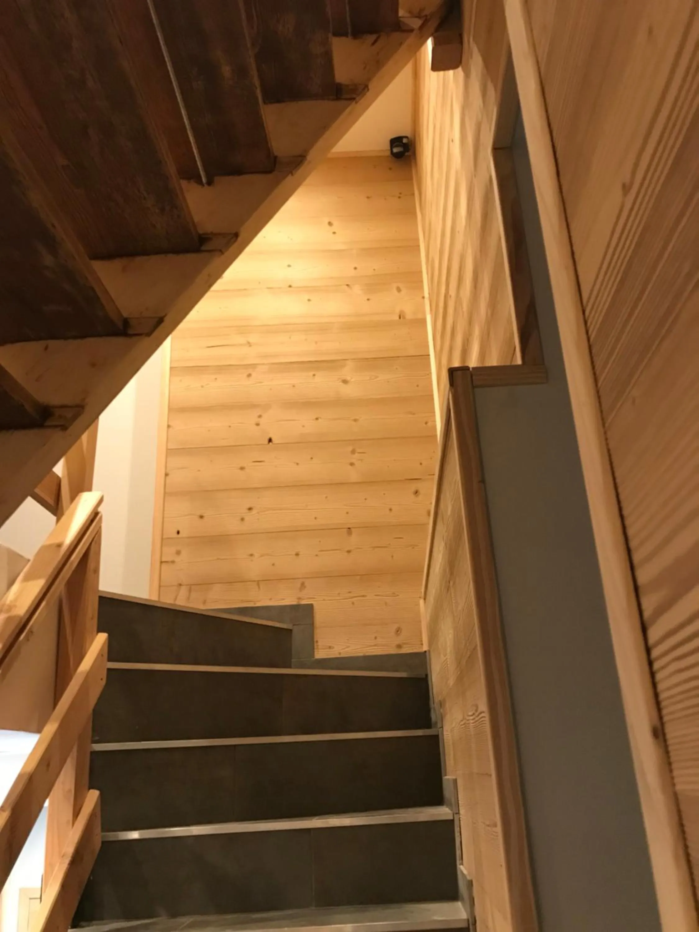 Property building in AU SOMMET DES NARCISSES