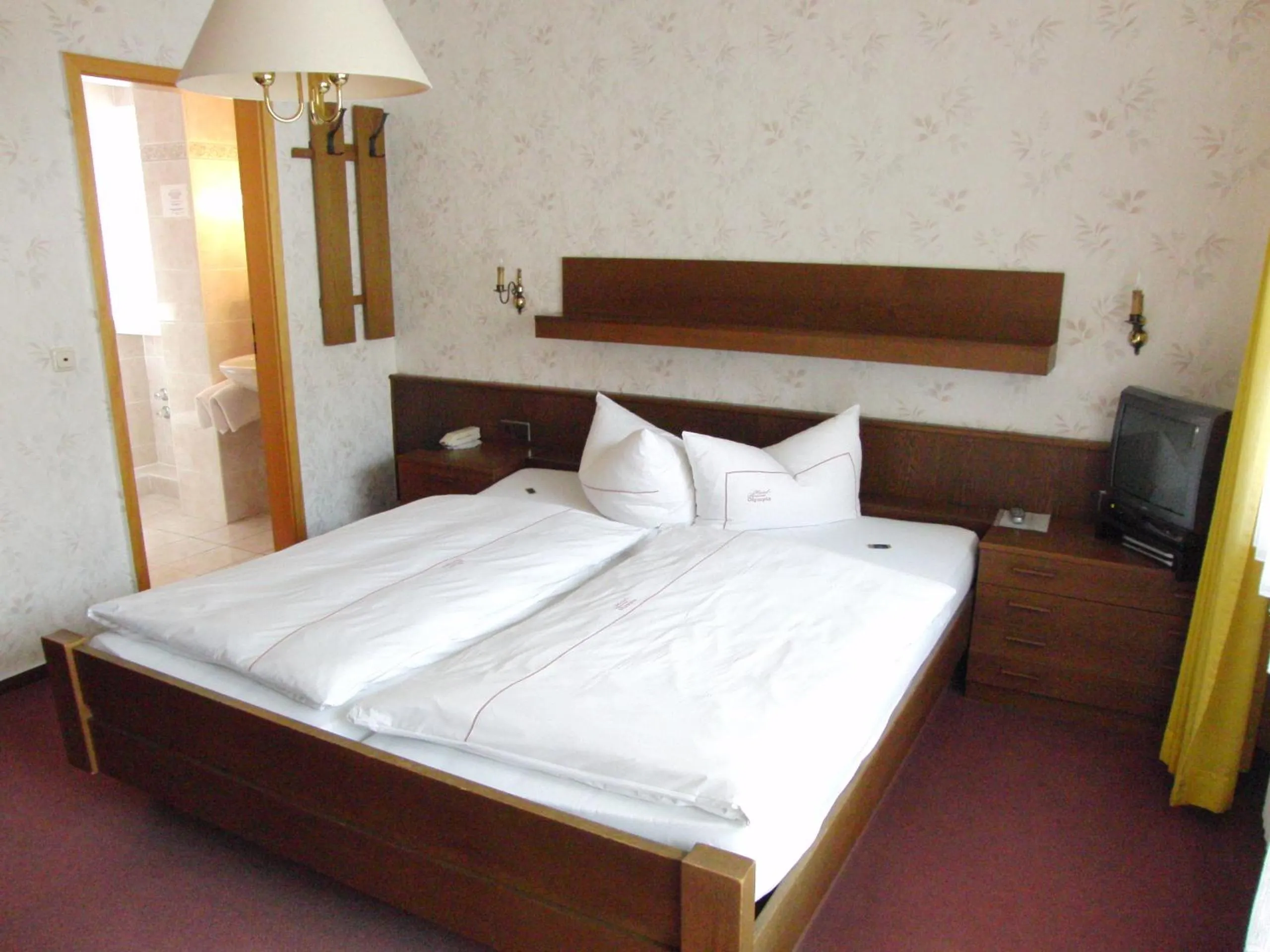 Bedroom, Bed in Hotel Olympia