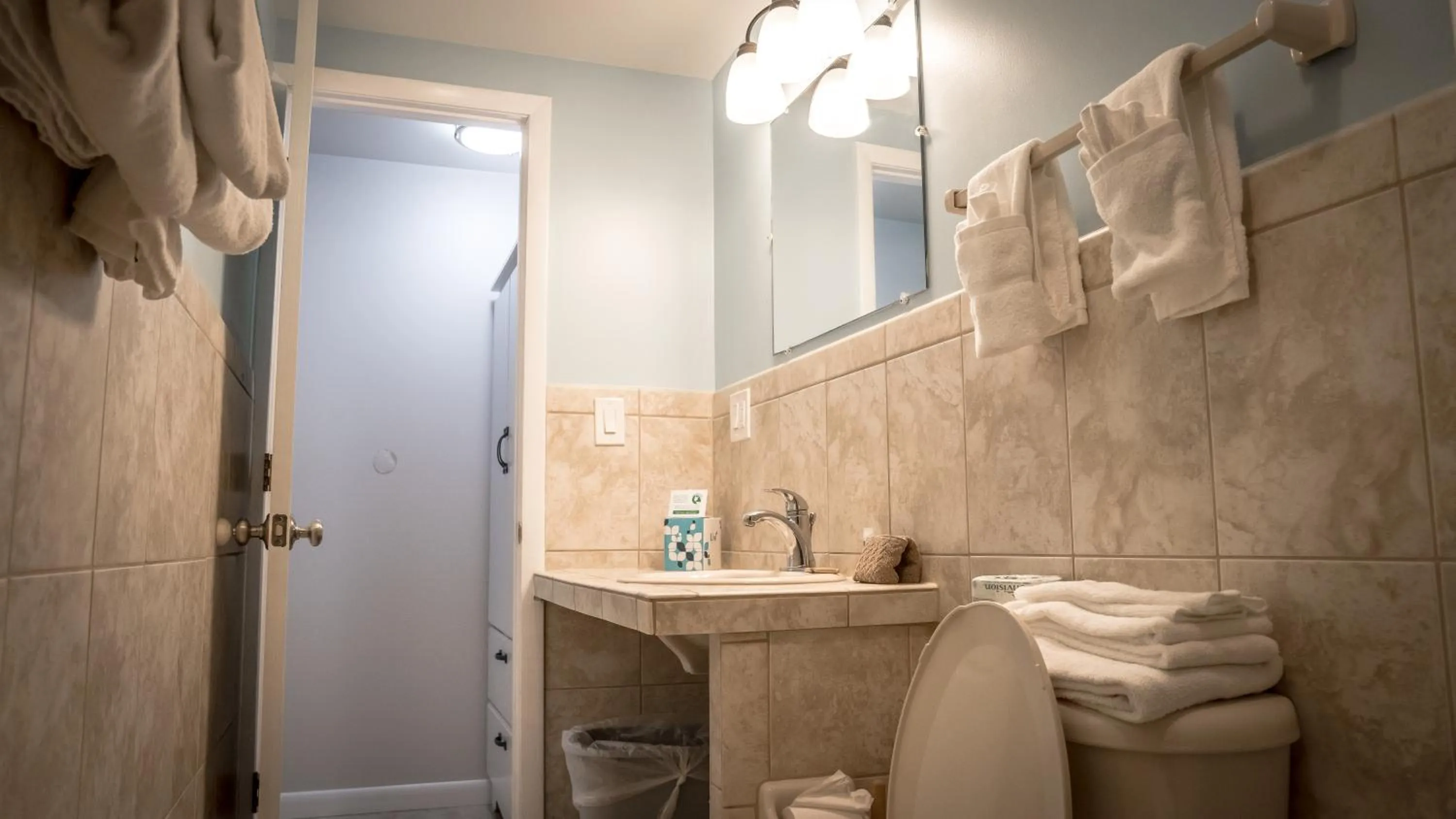 Ragged Edge Resort & Marina