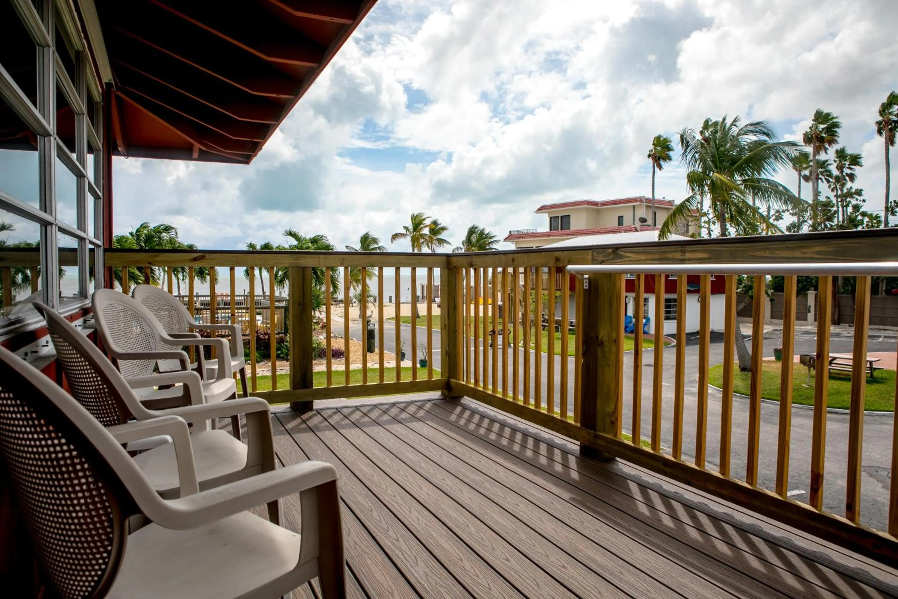 Balcony/Terrace in Ragged Edge Resort & Marina