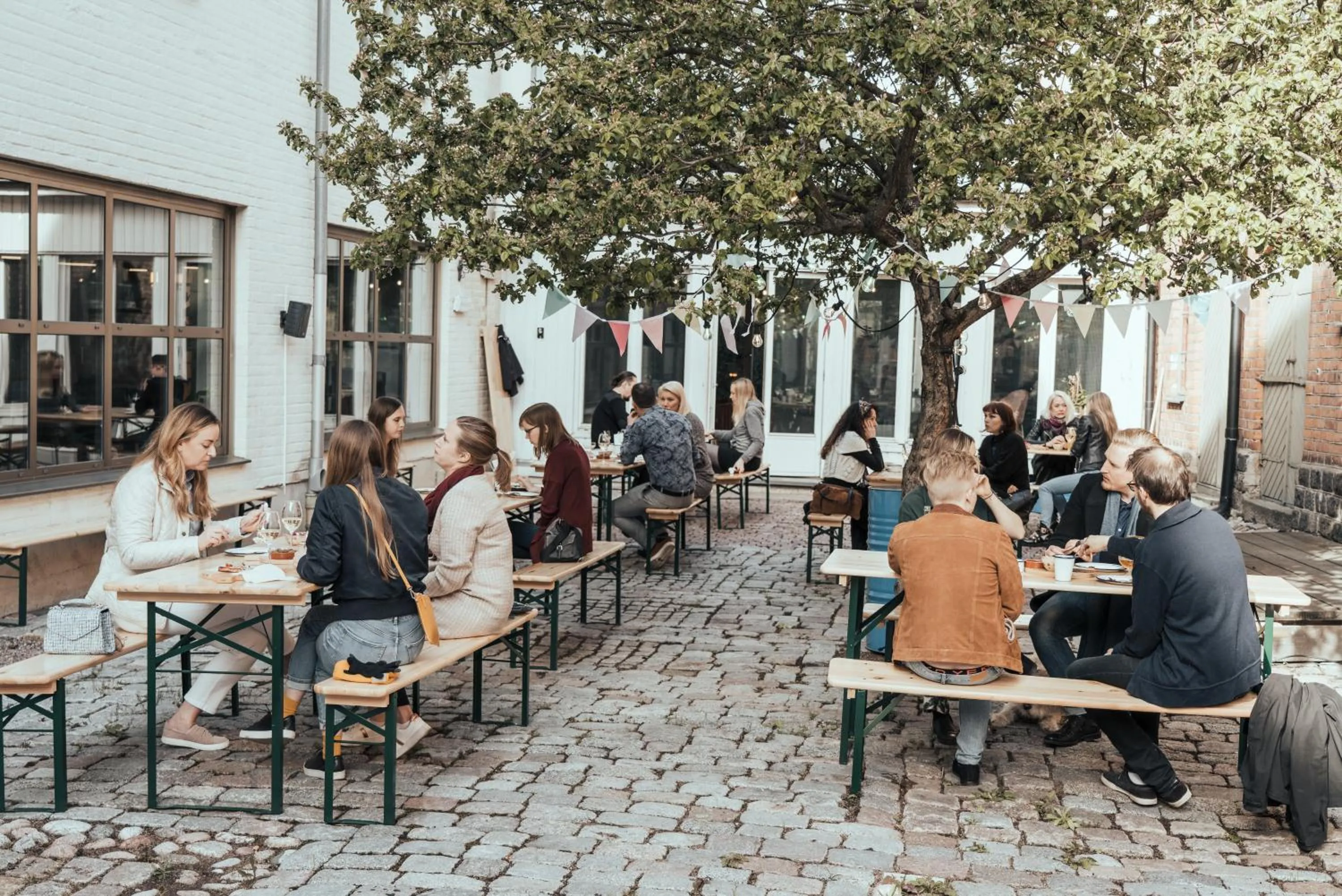 Restaurant/places to eat in Botanika Uppsala