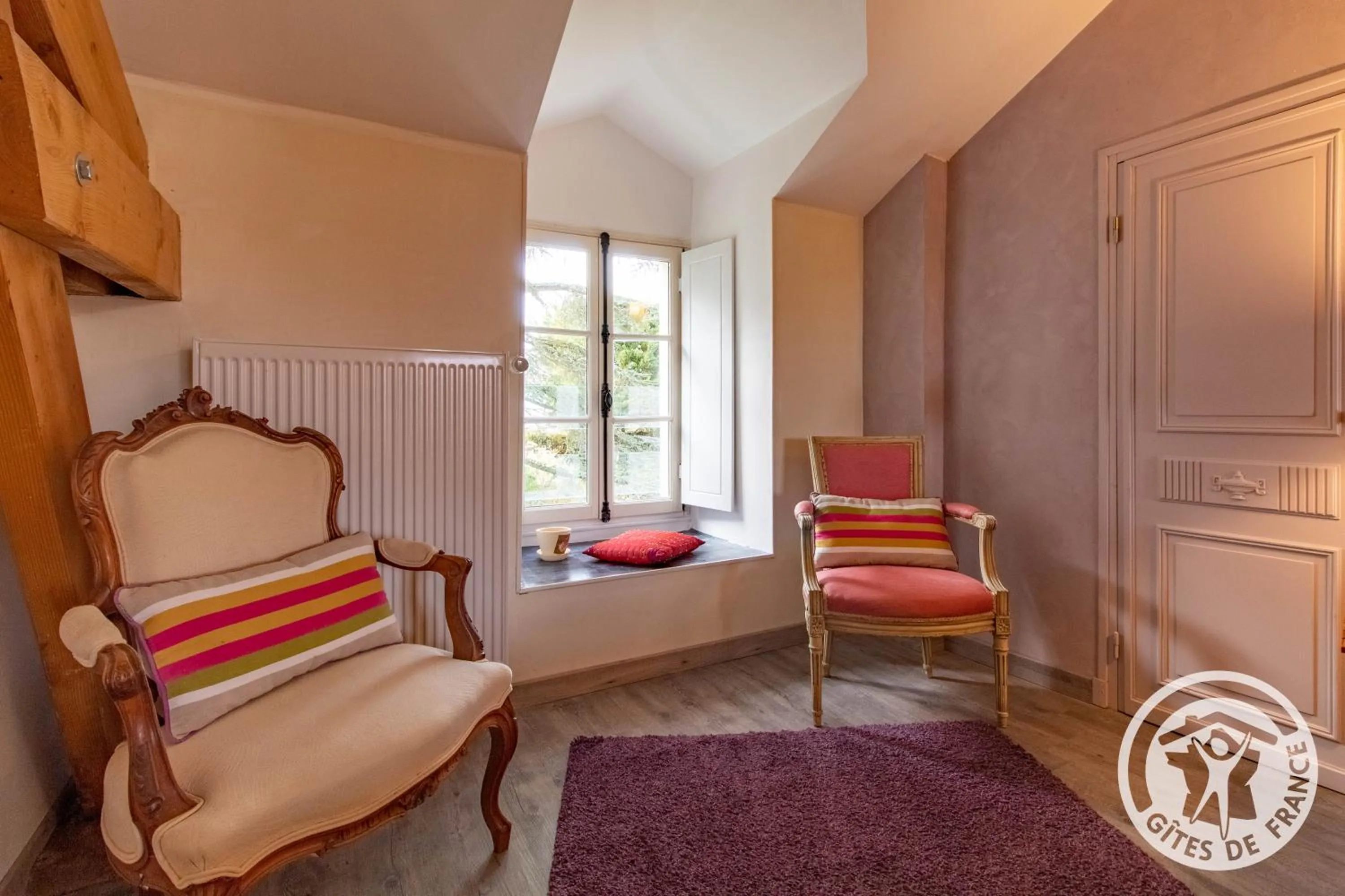 Seating area, Bed in Manoir d'Orbé