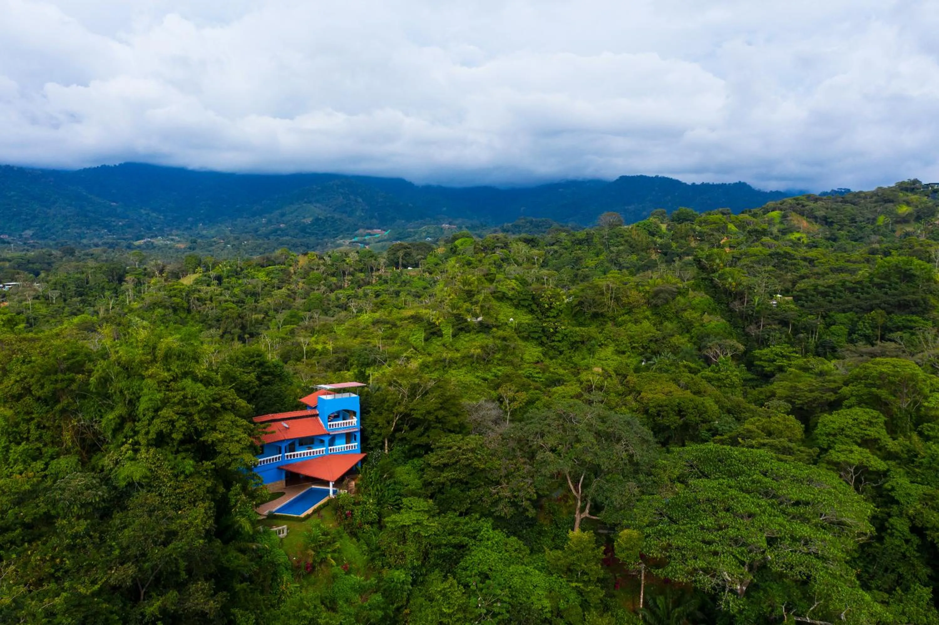 Natural landscape in El Paraiso Azul