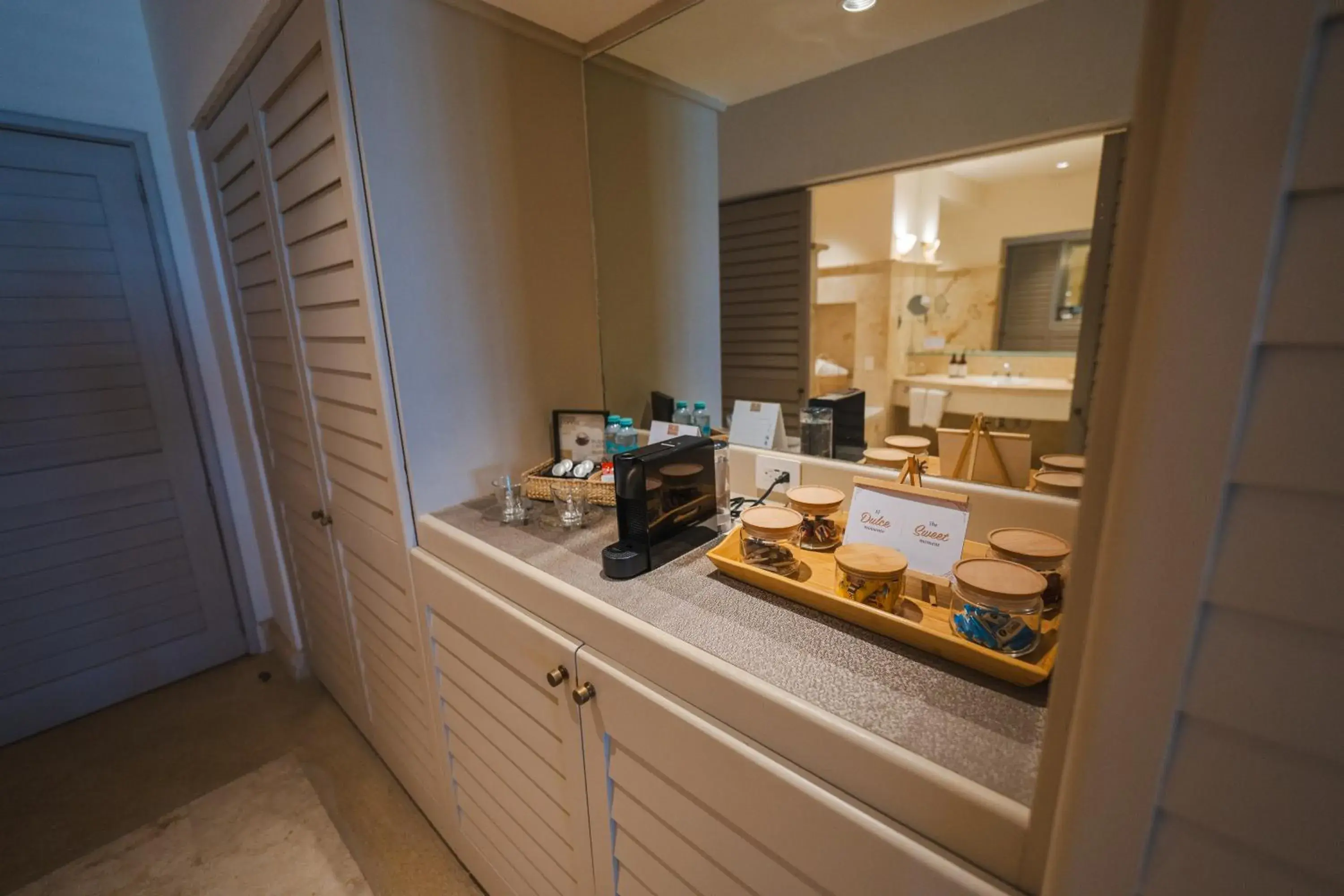 Presidential Suite in Hotel Tres Vidas Acapulco Presidential Suite in Hotel Tres Vidas Acapulco