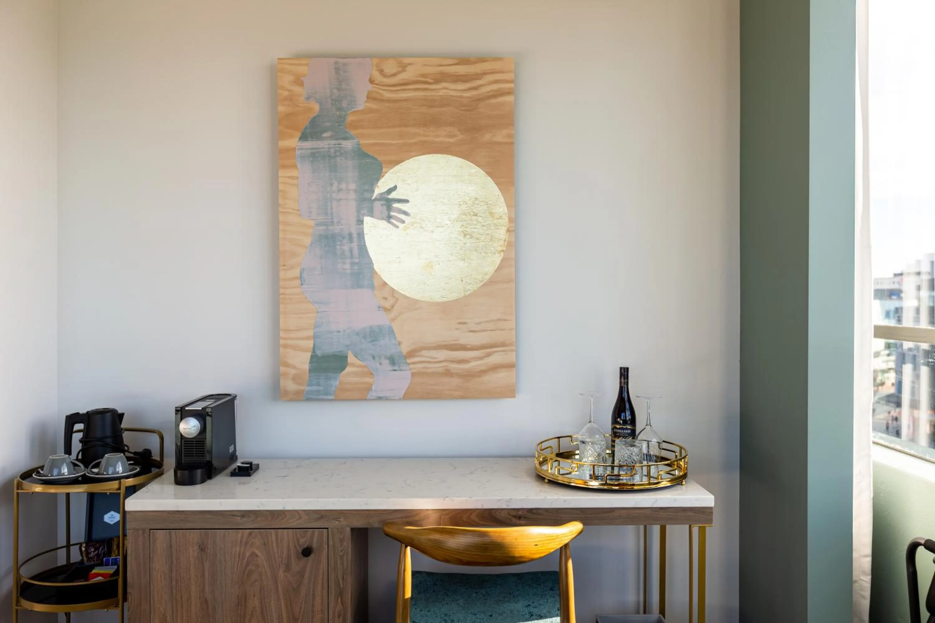 Coffee/tea facilities in The Muse Christchurch Art Hotel