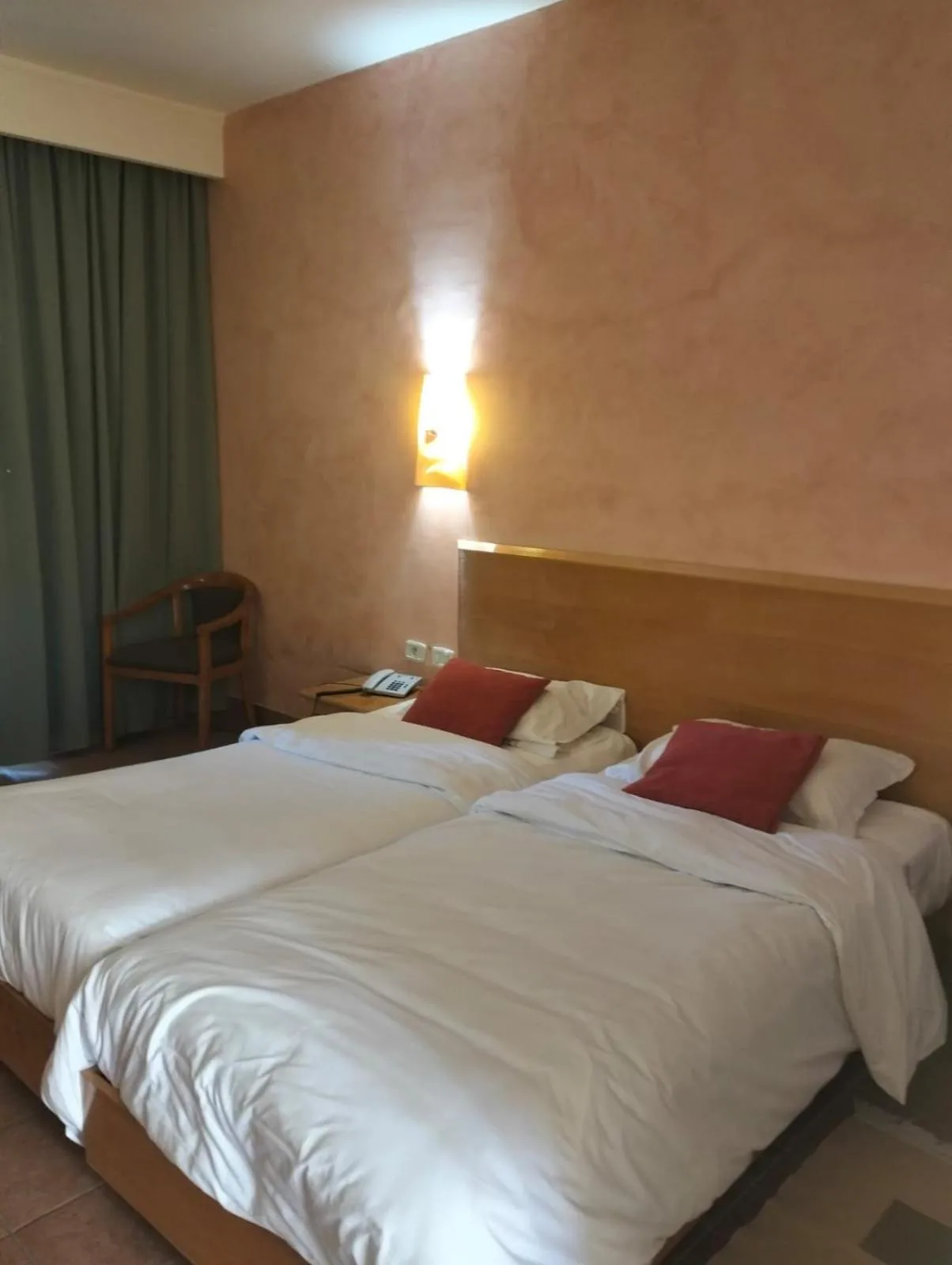 Property building, Bed in Sufetula Hotel