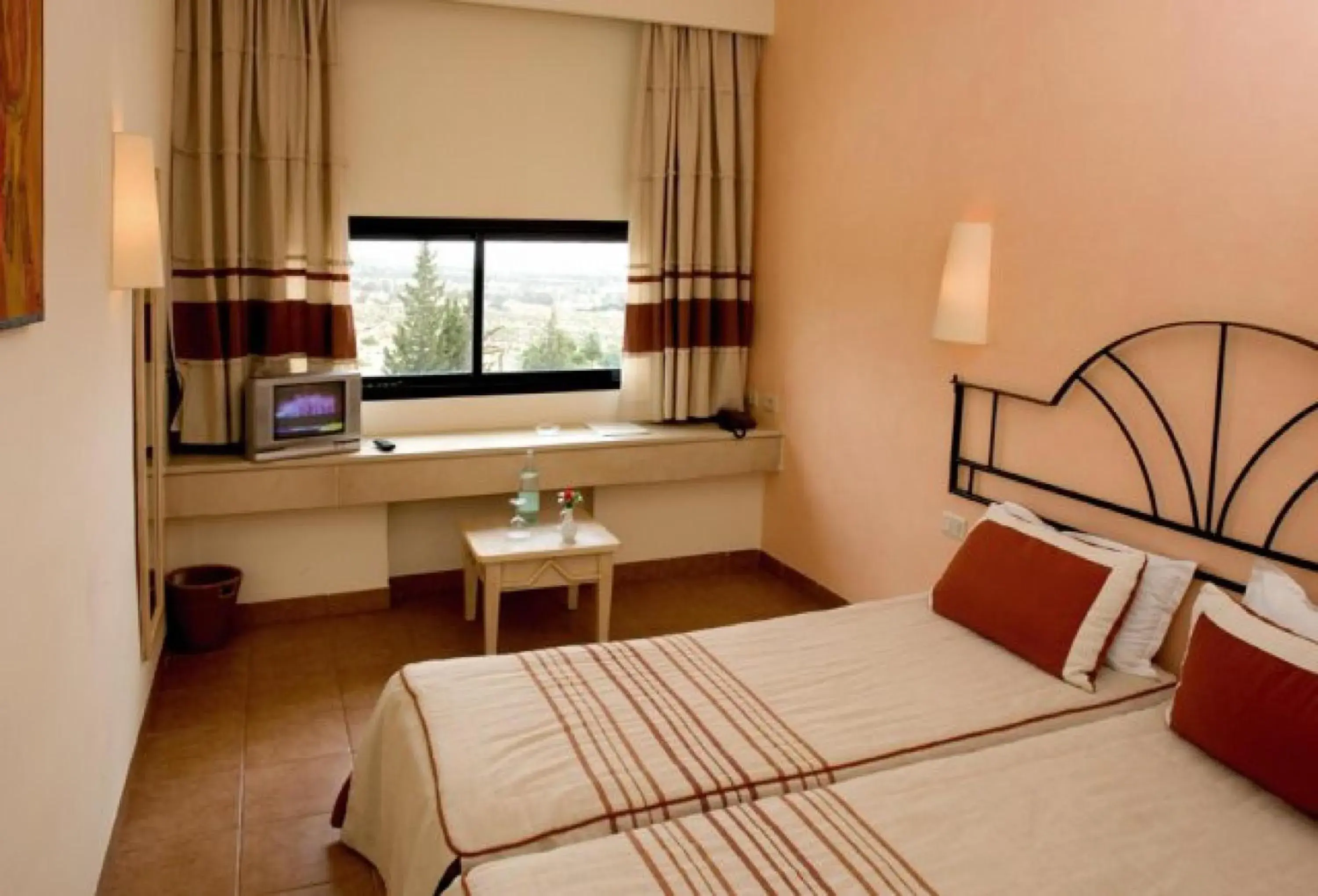 Bed in Sufetula Hotel Bed in Sufetula Hotel