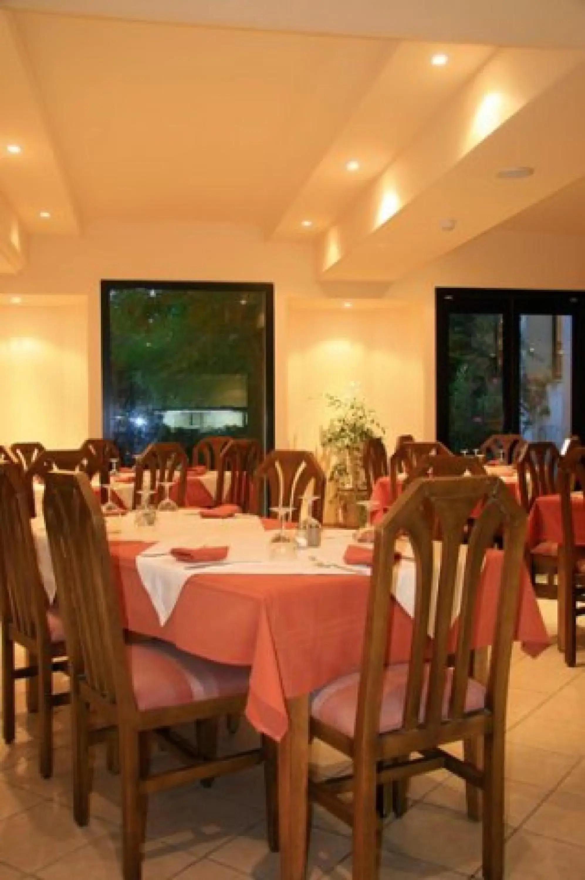 Restaurant/places to eat in Sufetula Hotel Restaurant/places to eat in Sufetula Hotel