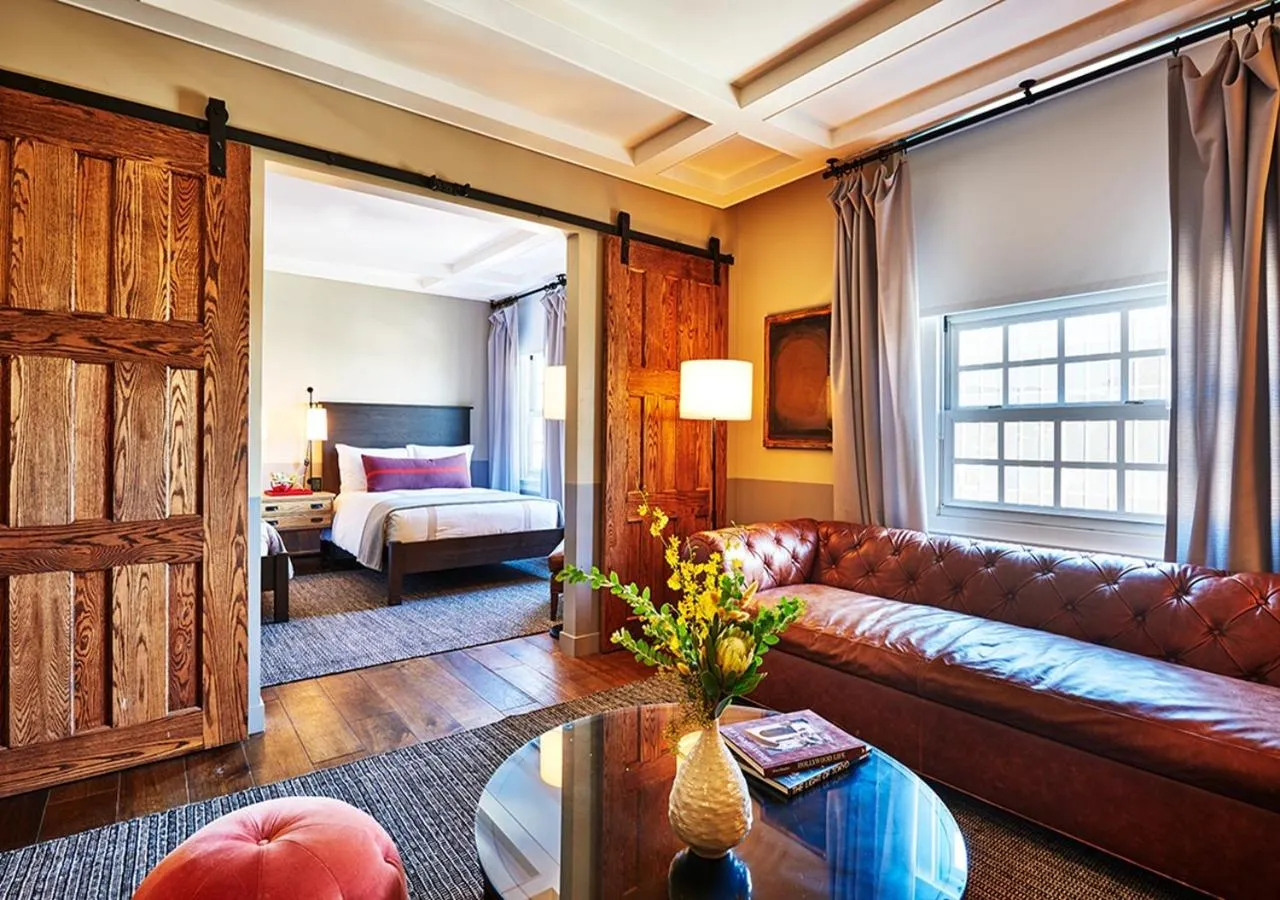 furniture, Bed in The Hollywood Roosevelt