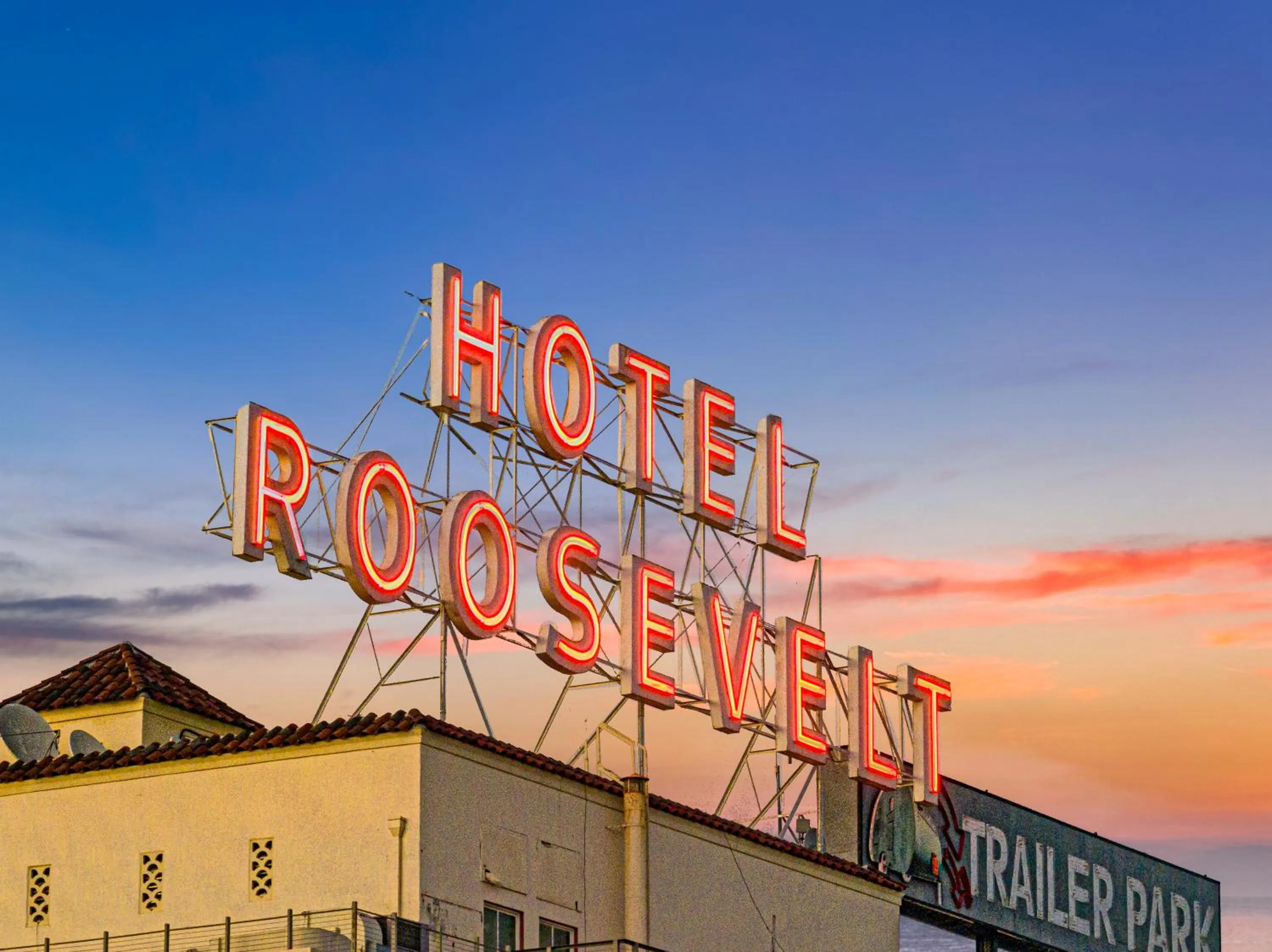 Property logo or sign in The Hollywood Roosevelt