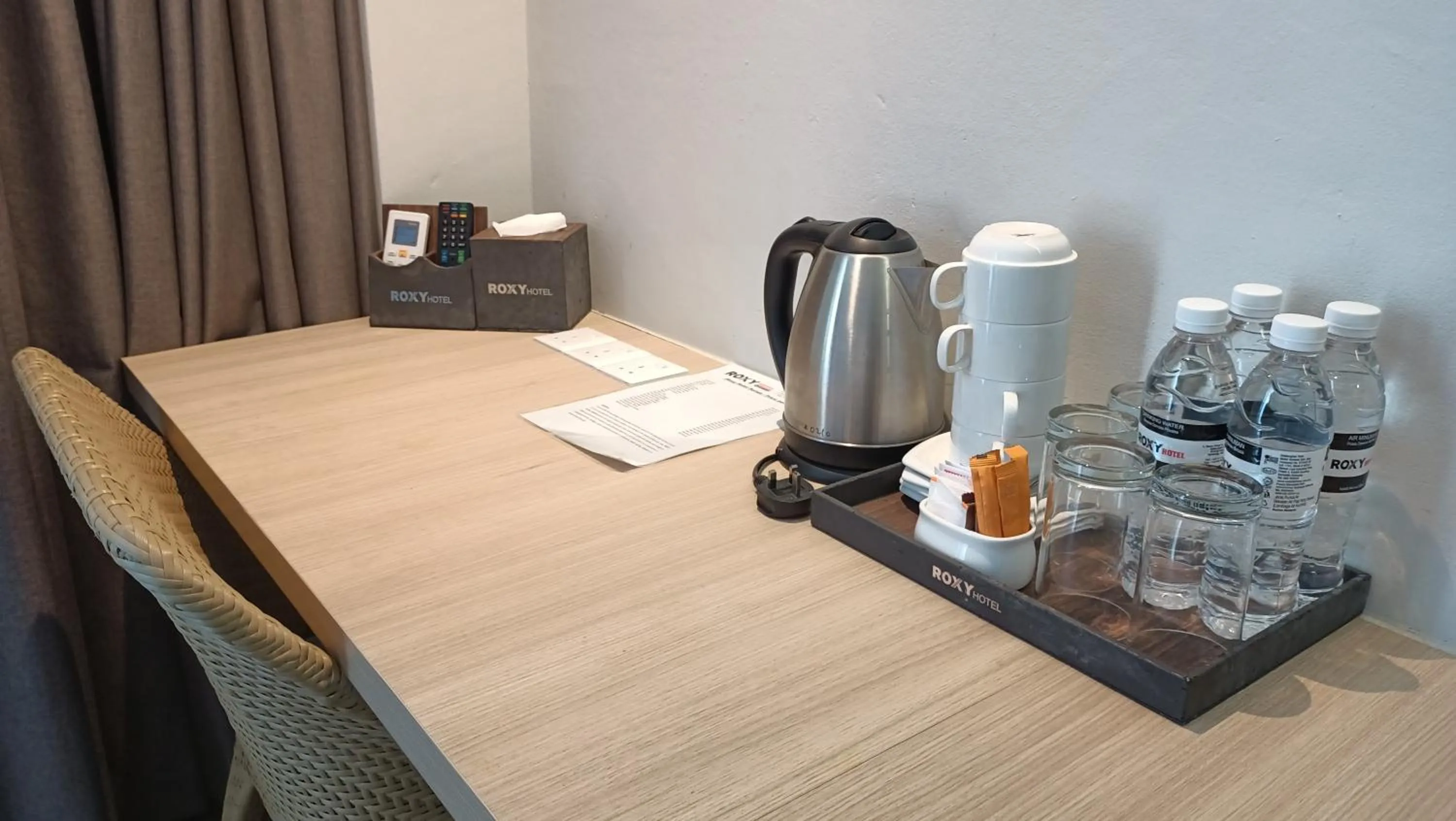 Coffee/tea facilities in Roxy Hotel Serian
