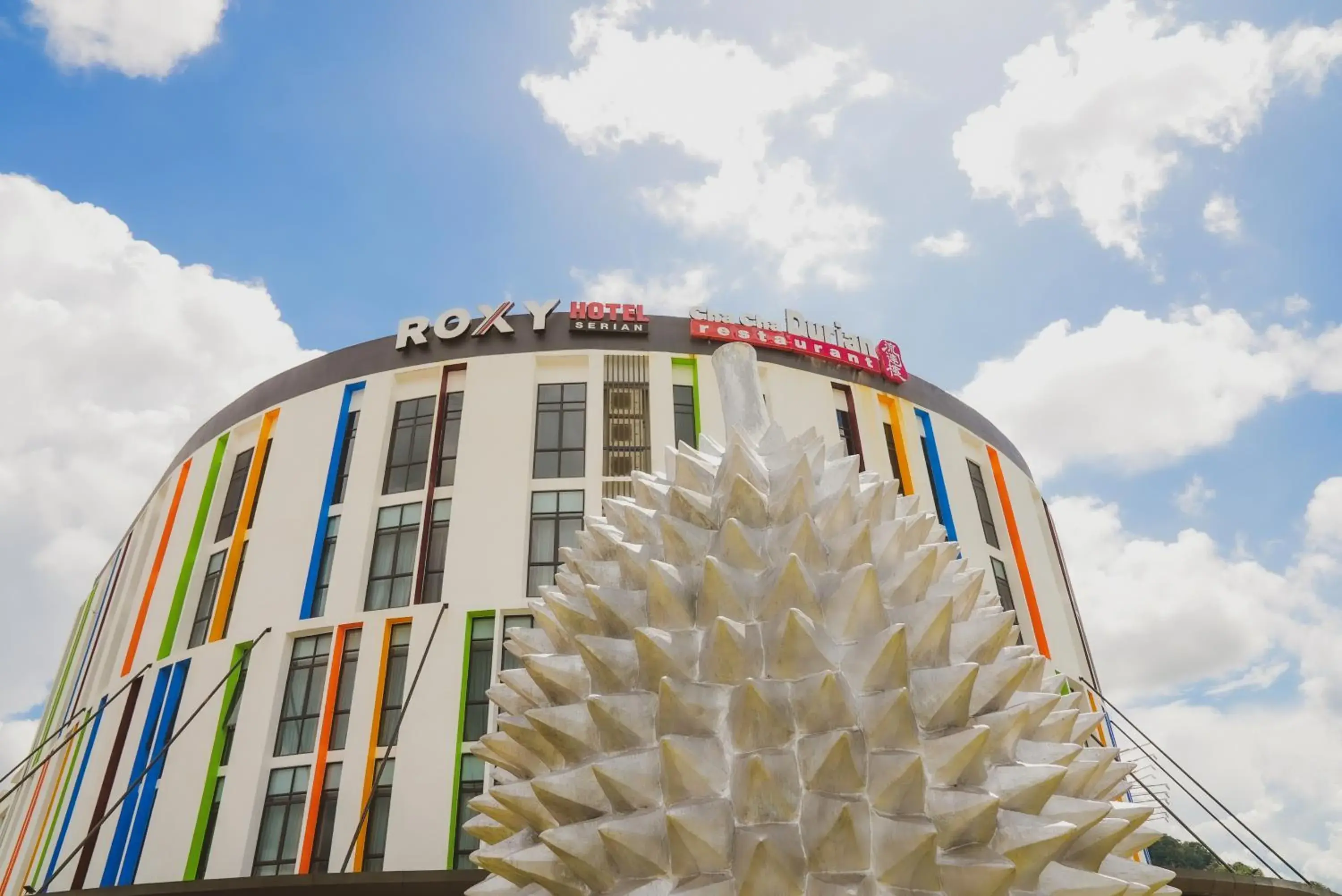 Property building in Roxy Hotel Serian Property building in Roxy Hotel Serian