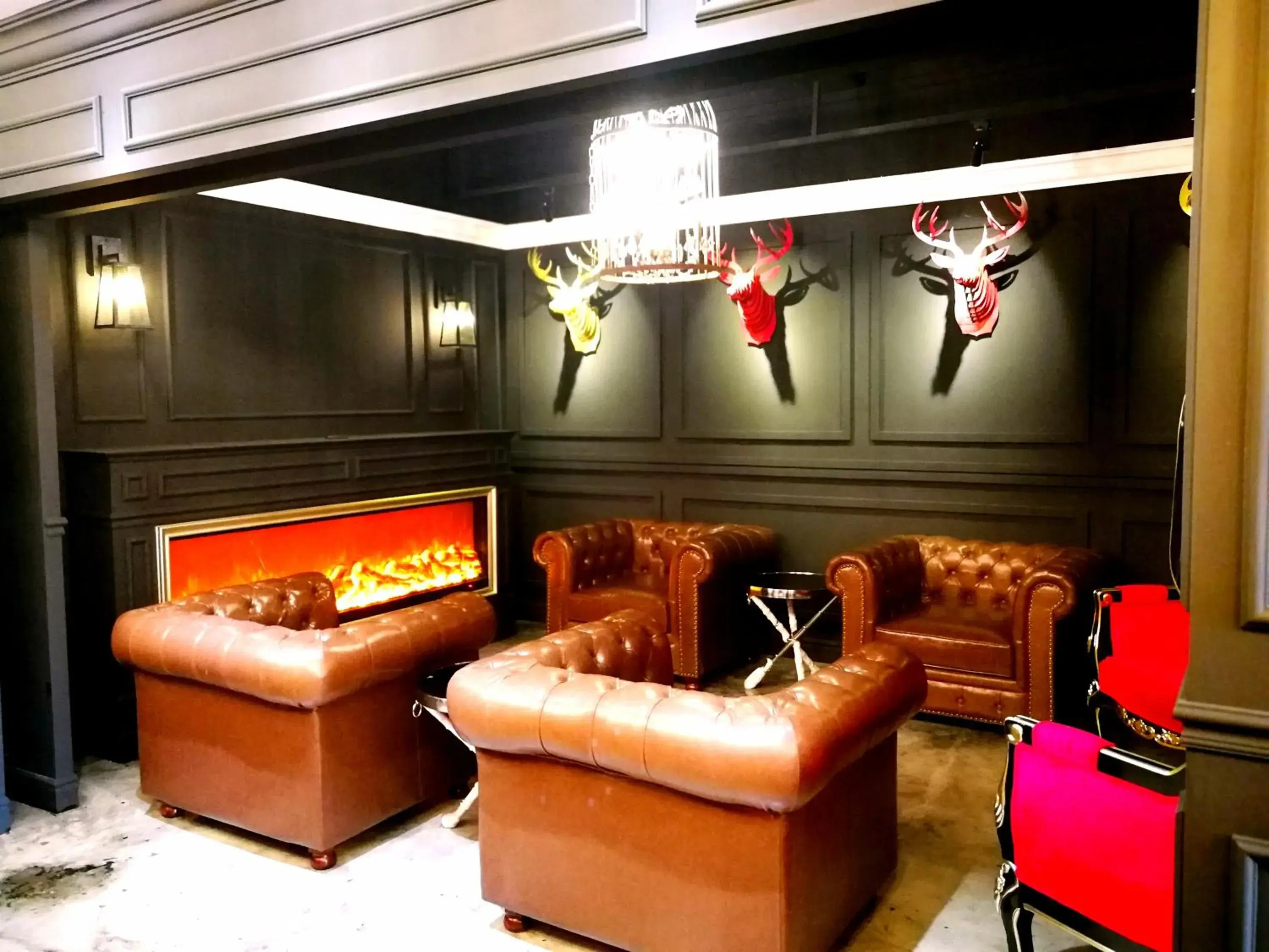 Seating area in CJ HOUSE station 18 Ipoh Seating area in CJ HOUSE station 18 Ipoh