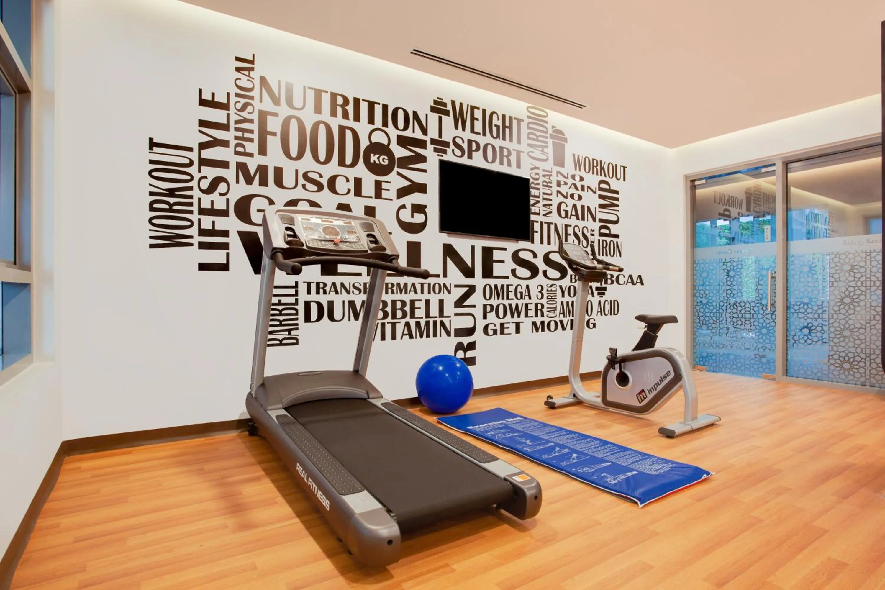Fitness centre/facilities in Lemon Tree Hotel, Jumeirah Dubai