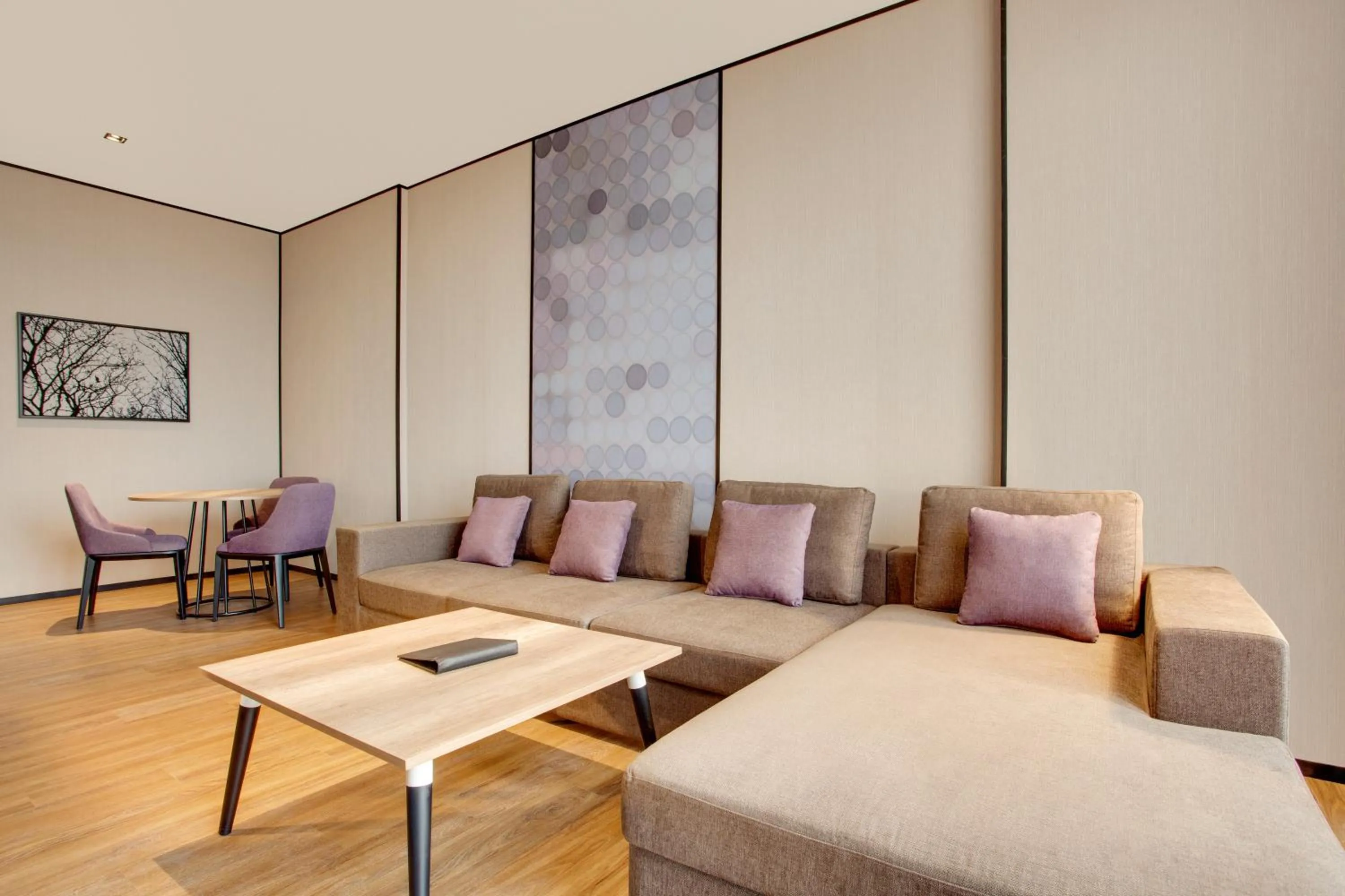 Living room in Lemon Tree Hotel, Jumeirah Dubai