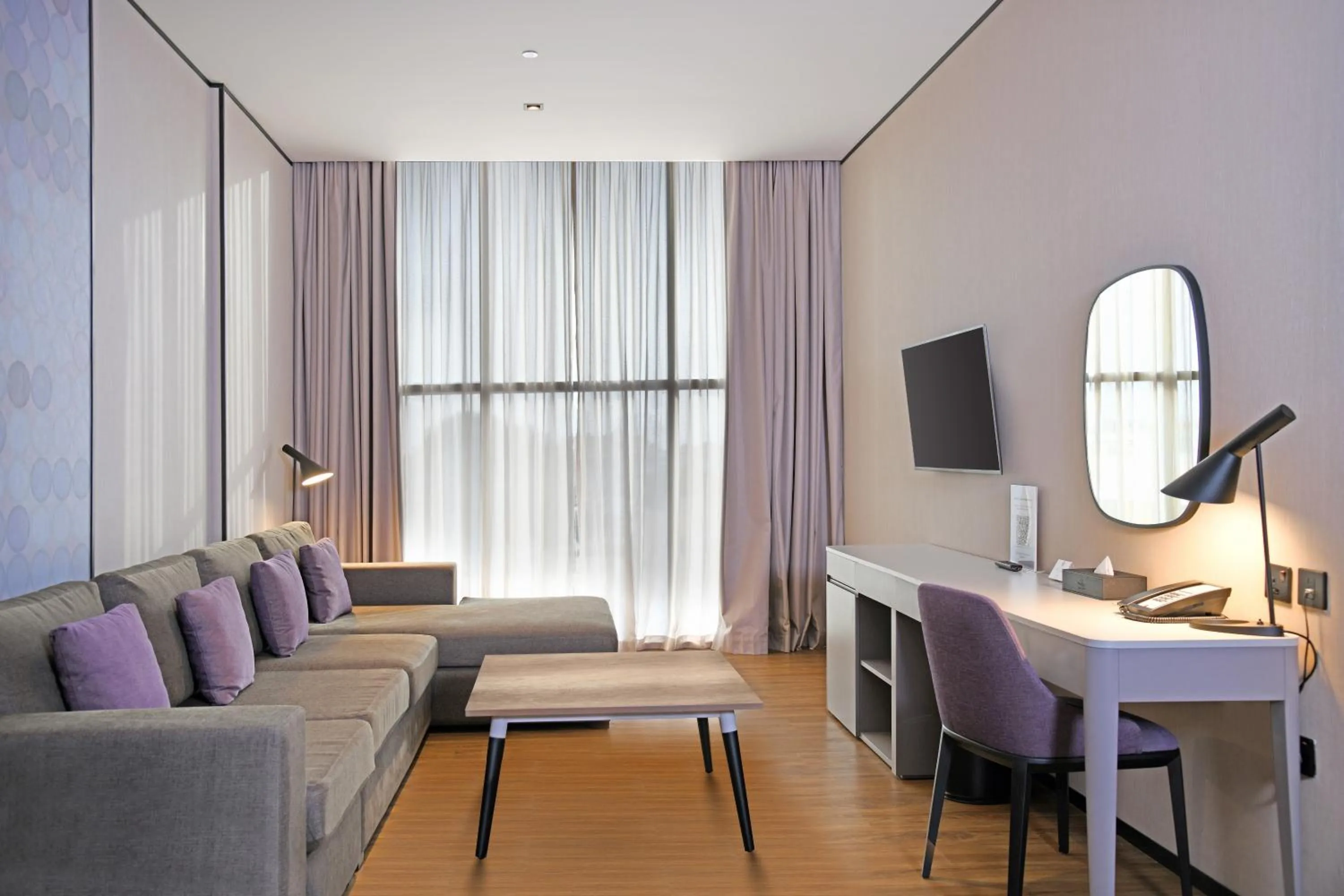 Living room in Lemon Tree Hotel, Jumeirah Dubai